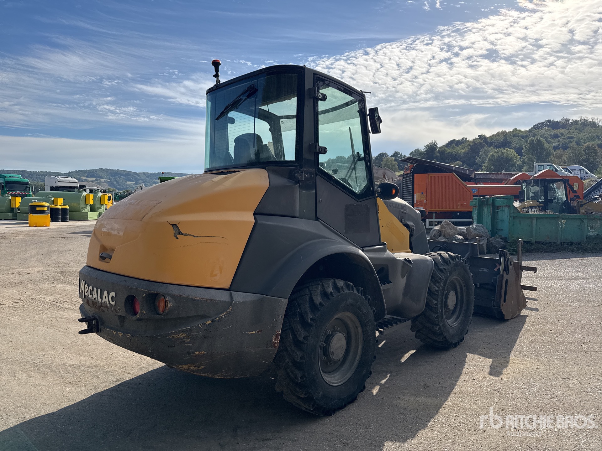 2014 Mecalac AS700