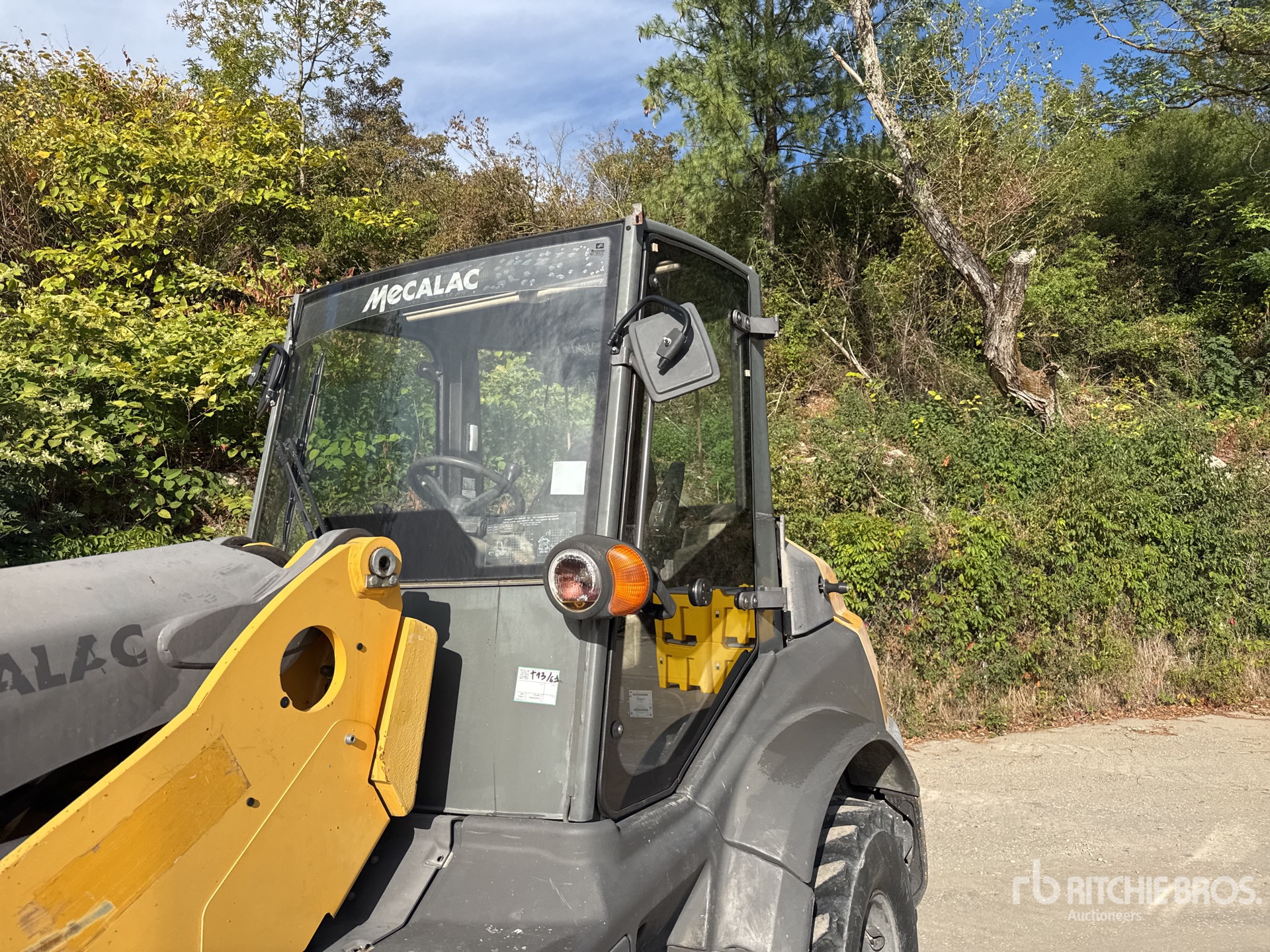 2014 Mecalac AS700