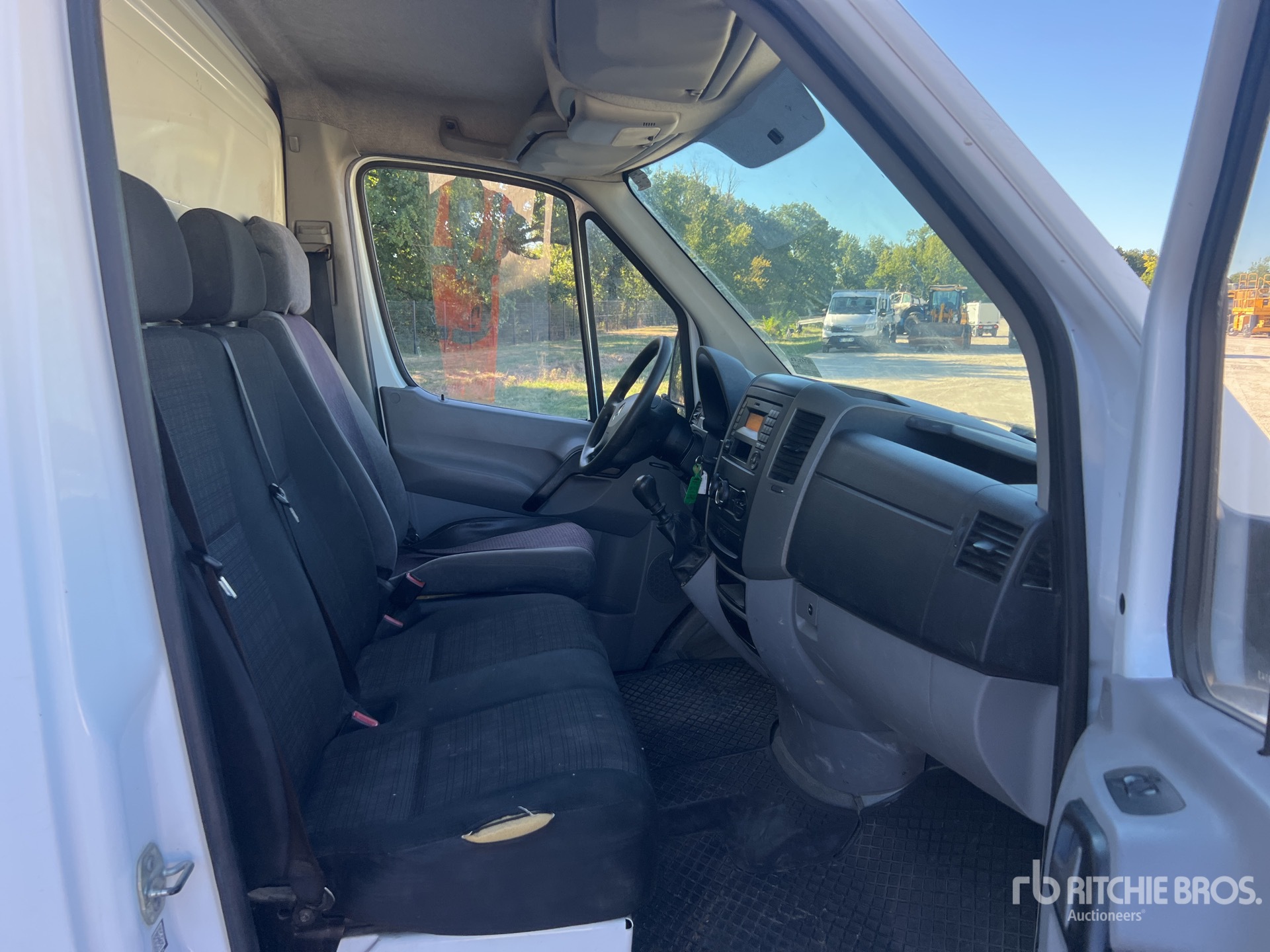 2018 Mercedes-Benz SPRINTER 516 DC
