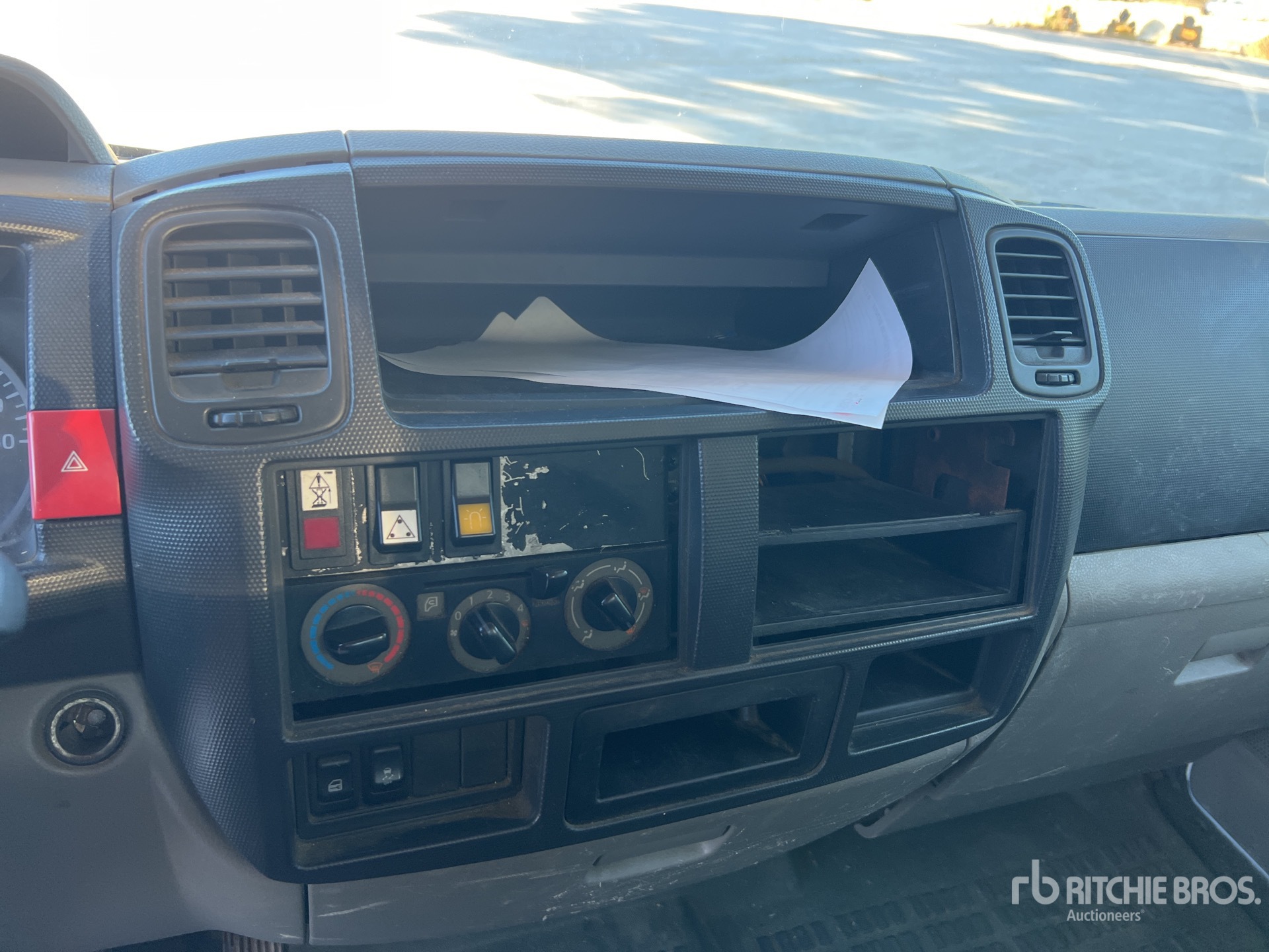 2015 Nissan CABSTAR 35.12 N
