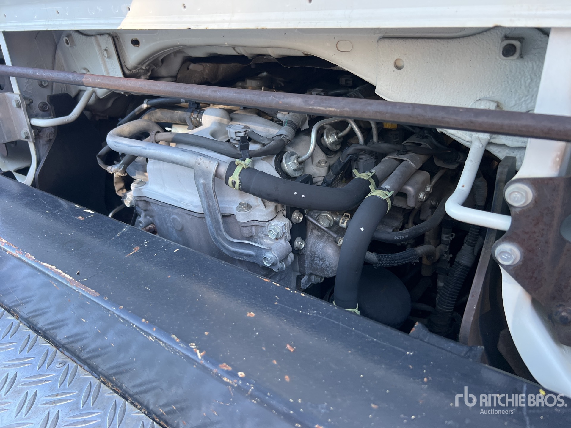 2015 Nissan CABSTAR 35.12 N