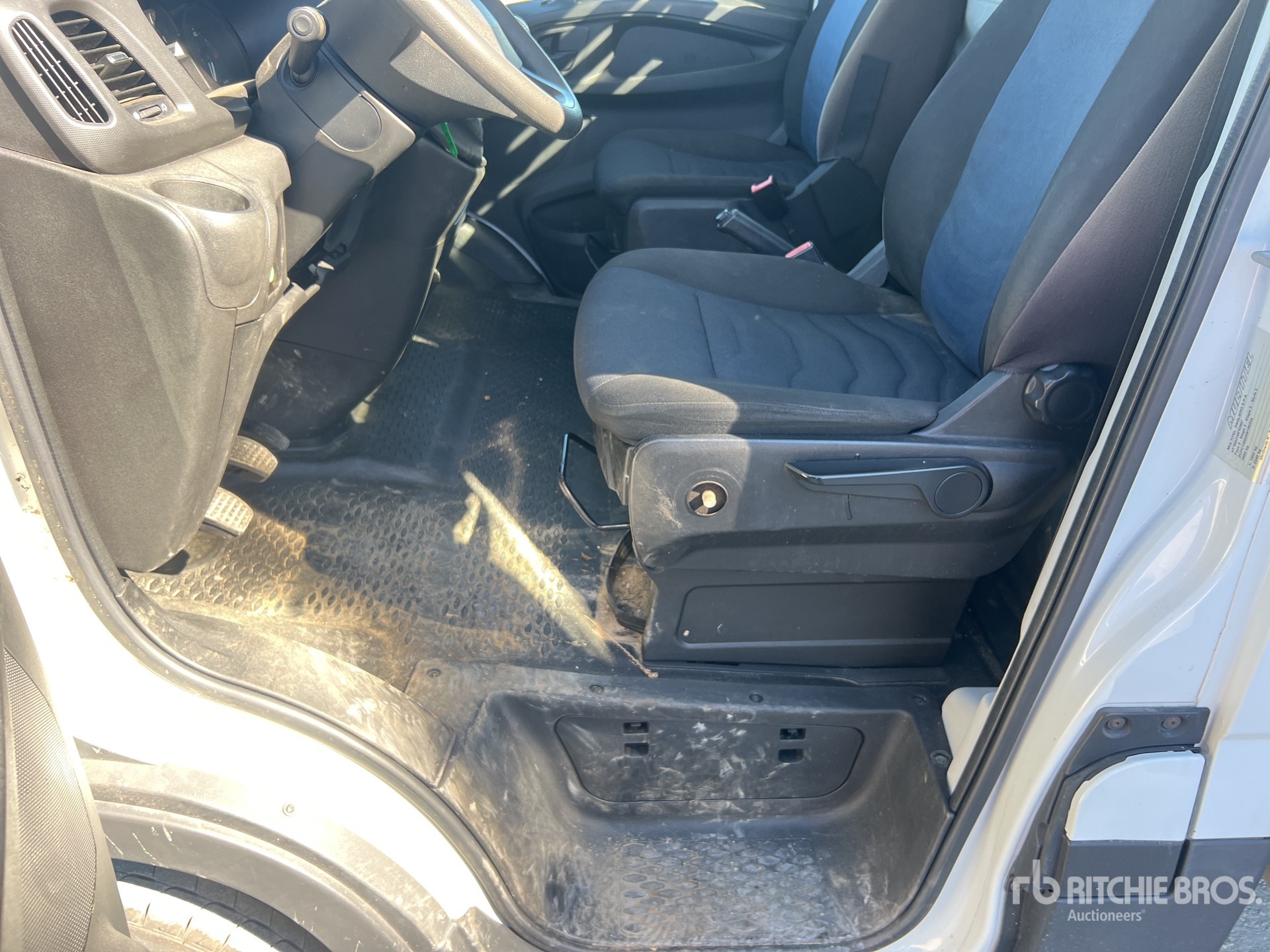 2017 Iveco DAILY 35-120