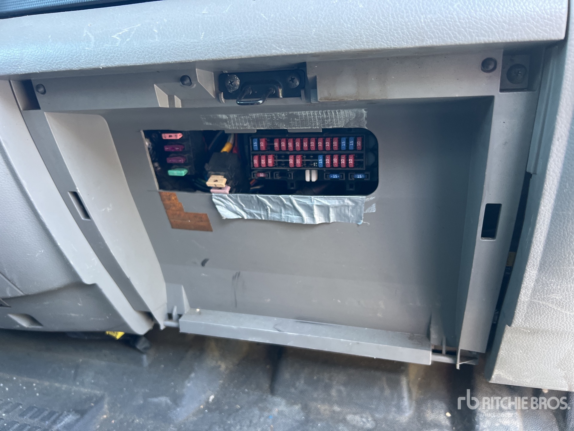 2014 Nissan CABSTAR 35.12 N