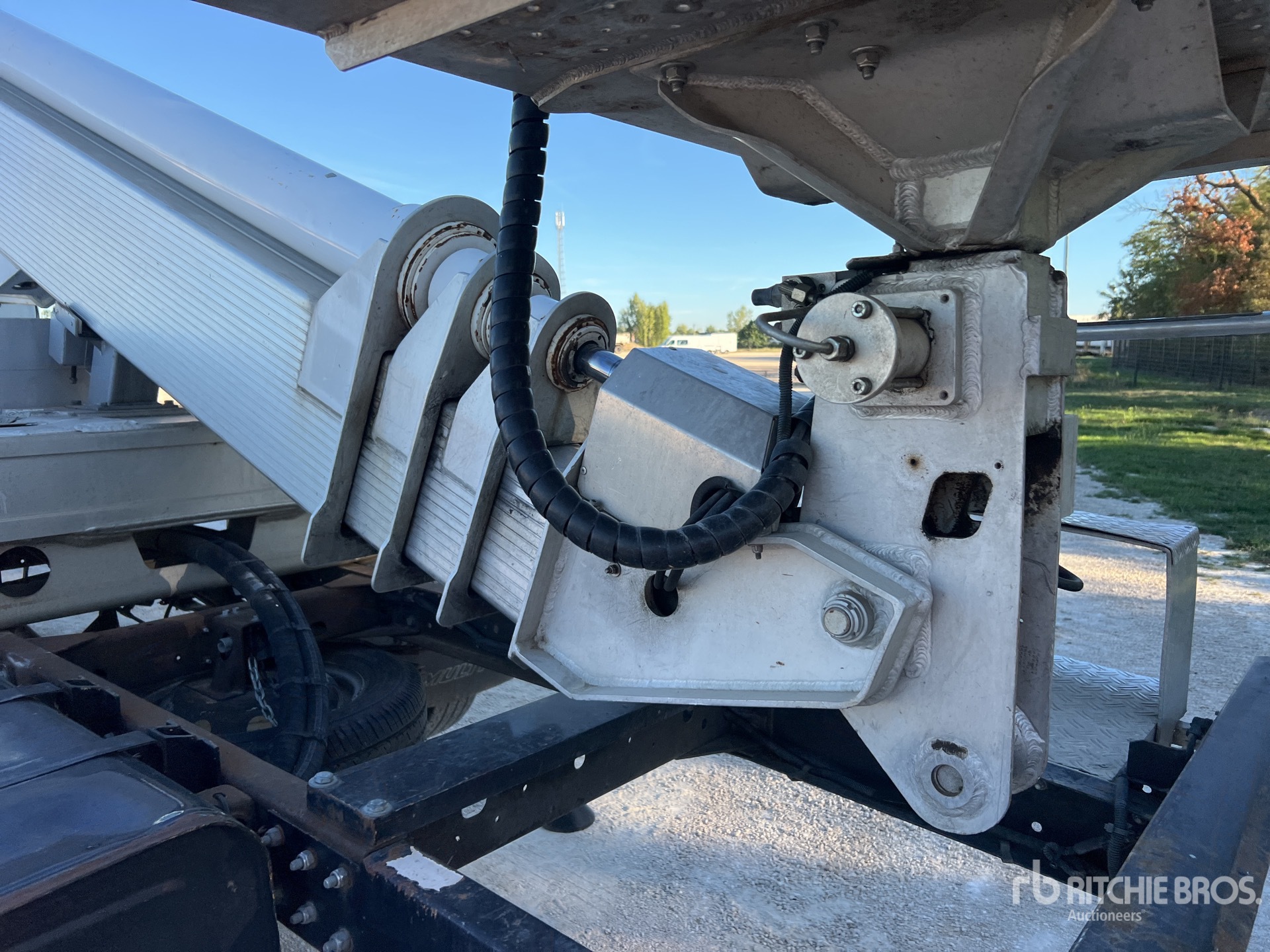2014 Nissan CABSTAR 35.12 N