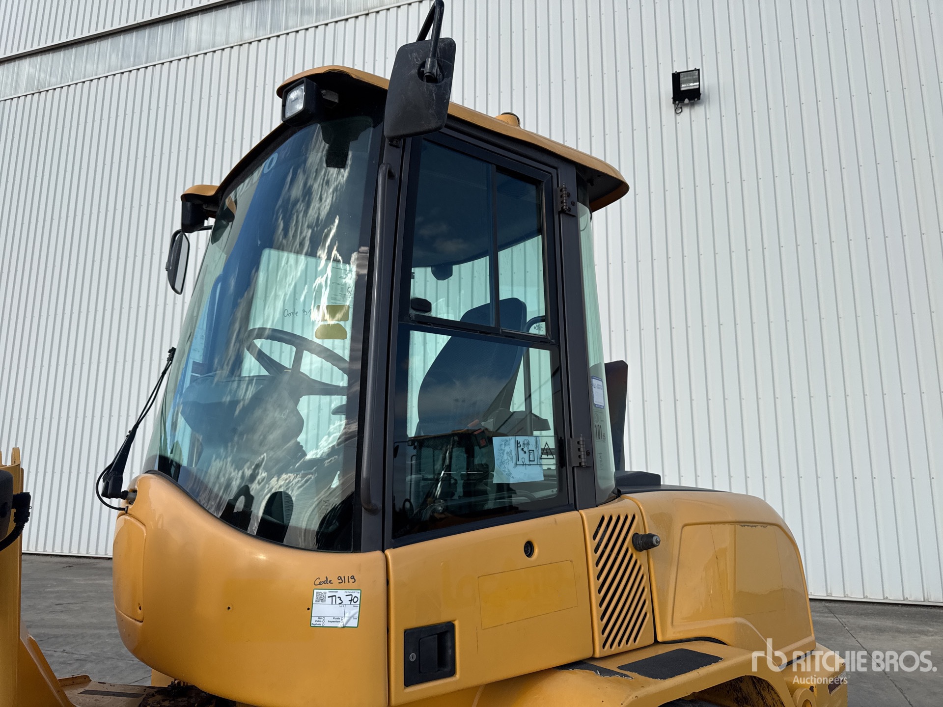 2017 Volvo L30G