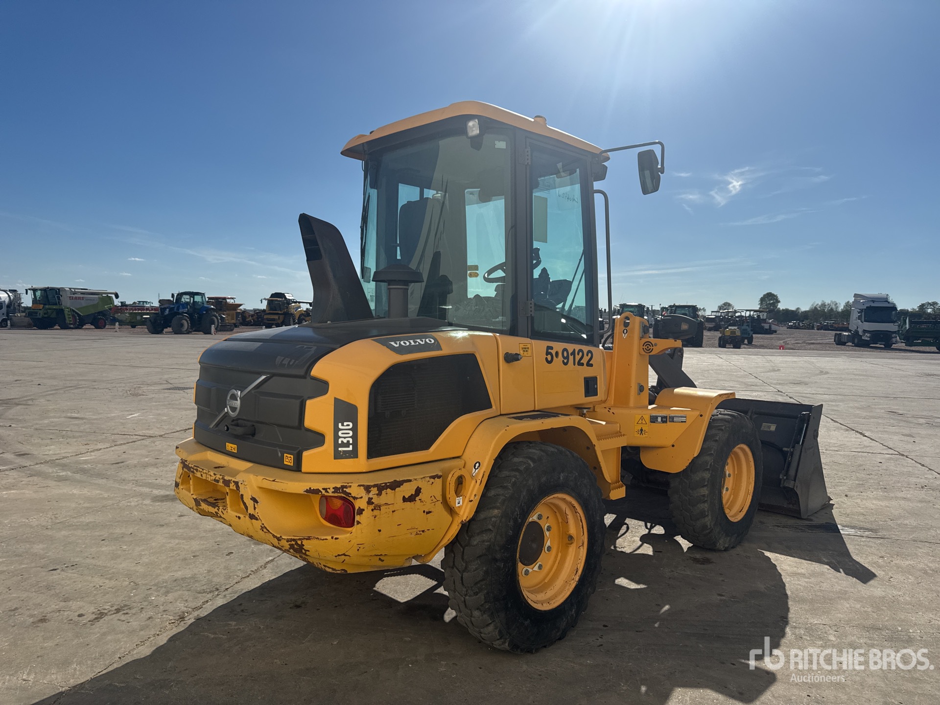 2017 Volvo L30G