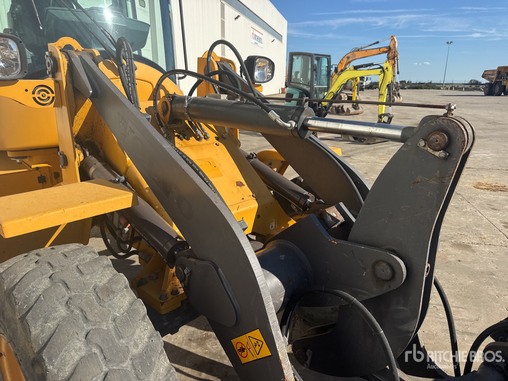 2017 Volvo L30G
