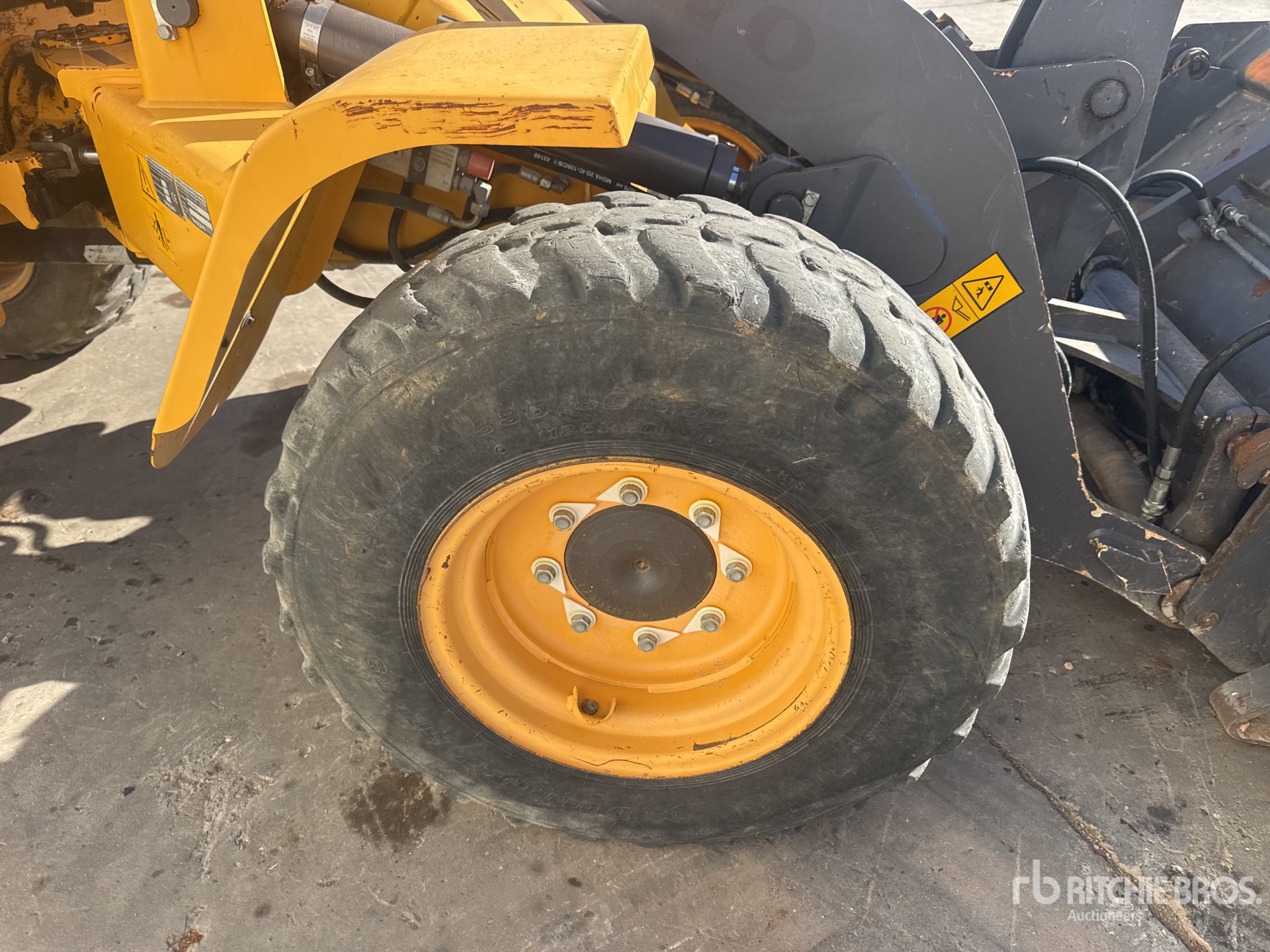 2017 Volvo L30G