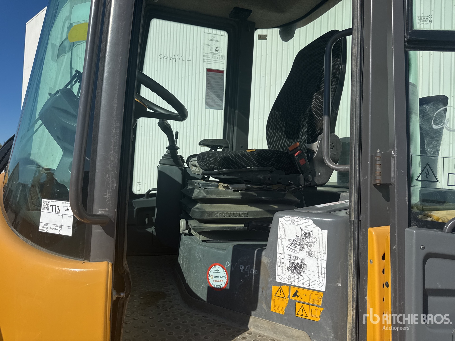 2017 Volvo L30G