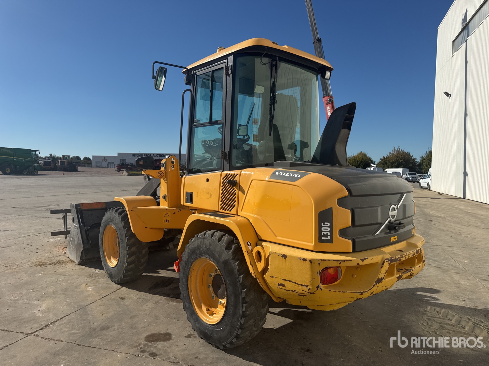 2017 Volvo L30G