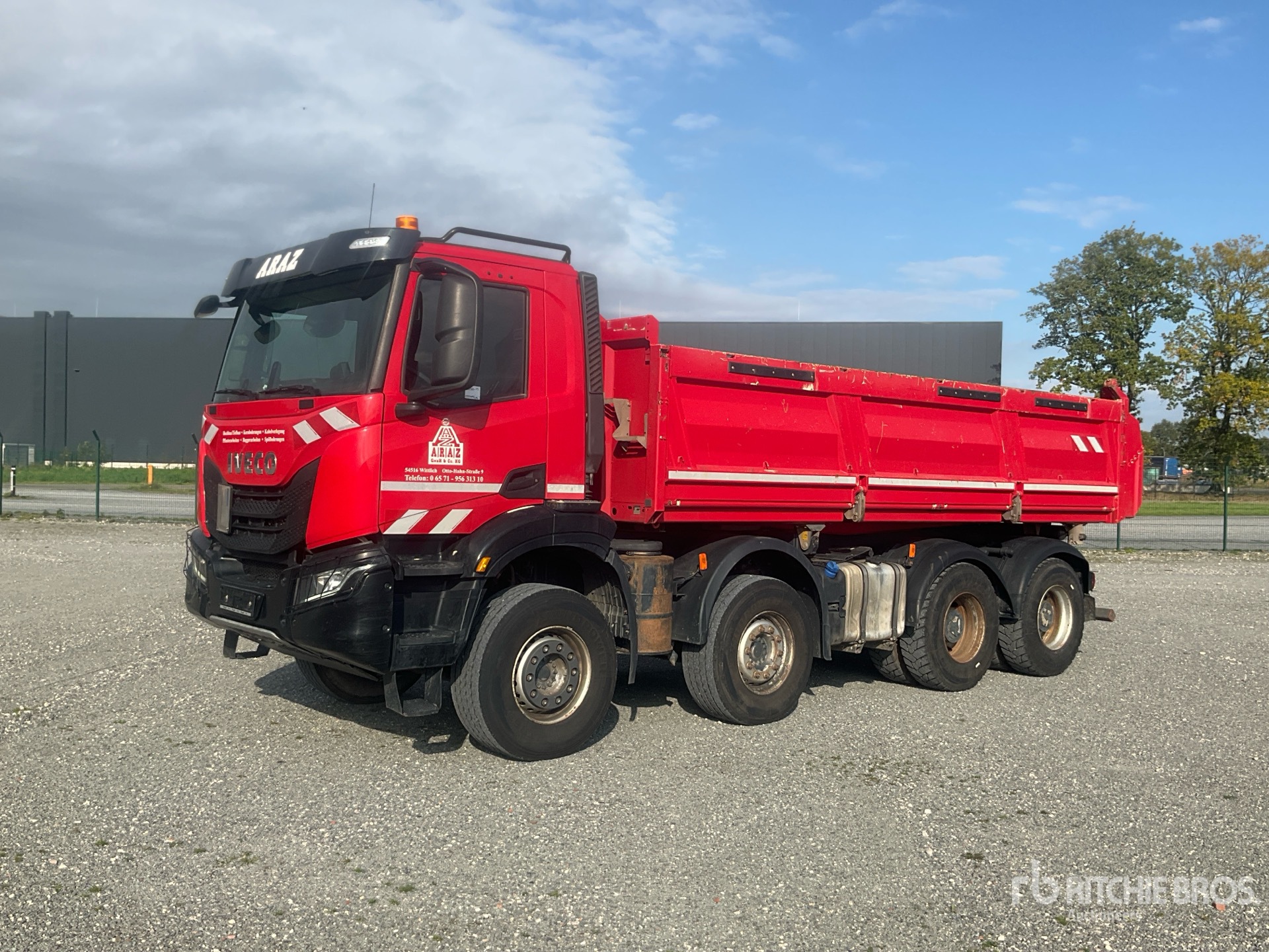 Photo of Iveco AD360HX