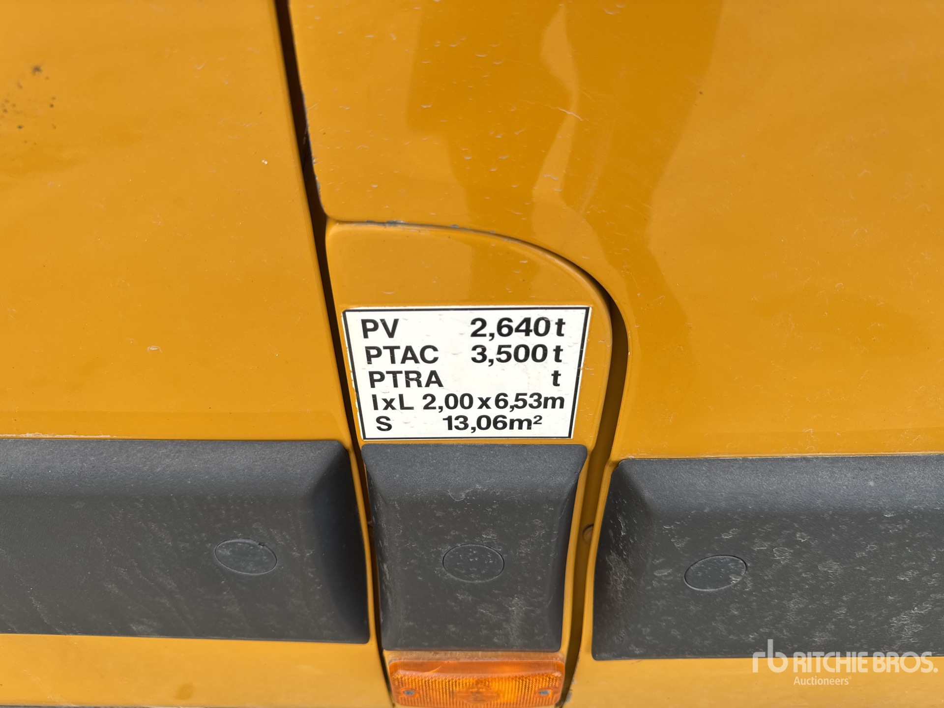2011 Iveco 35C15