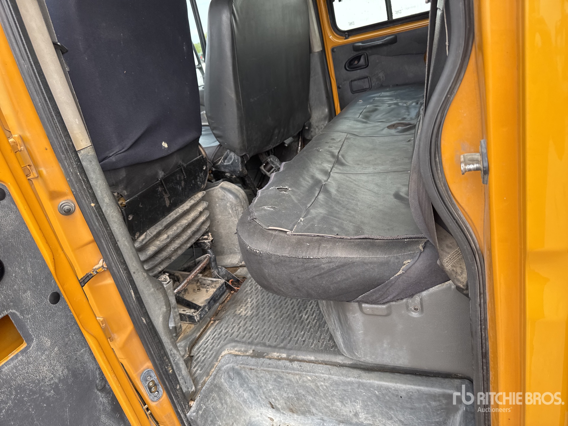2011 Iveco 35C15