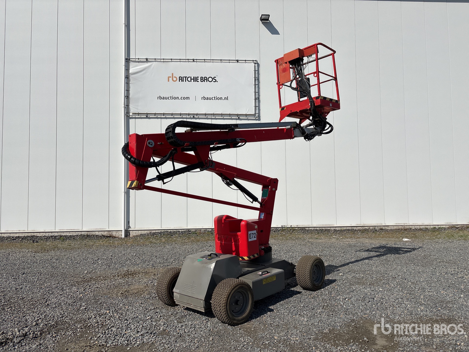 Photo of 2014 Niftylift HR12NDE