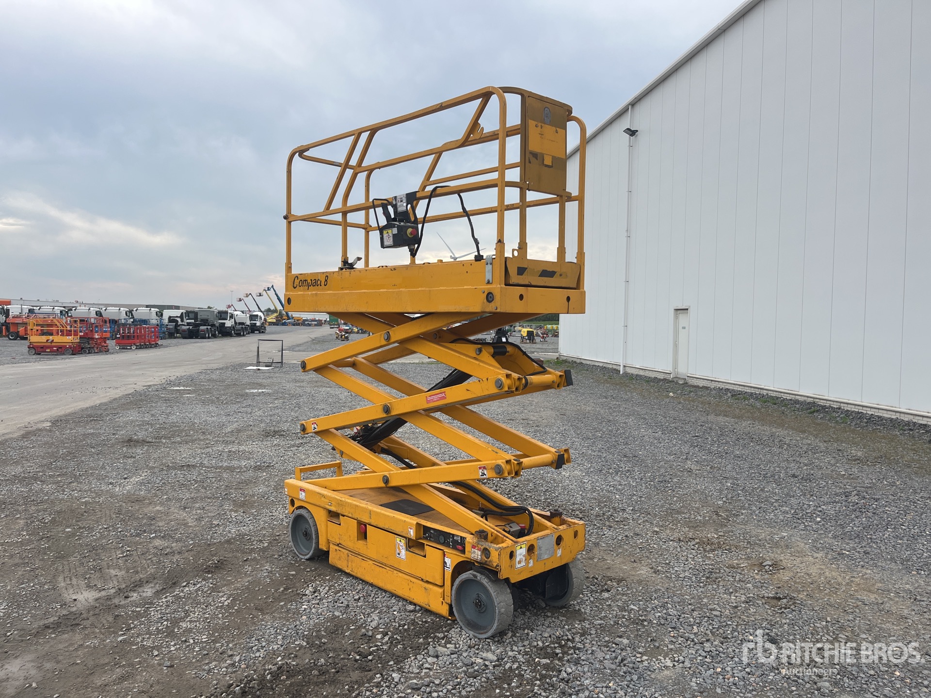2014 Haulotte COMPACT 8CU