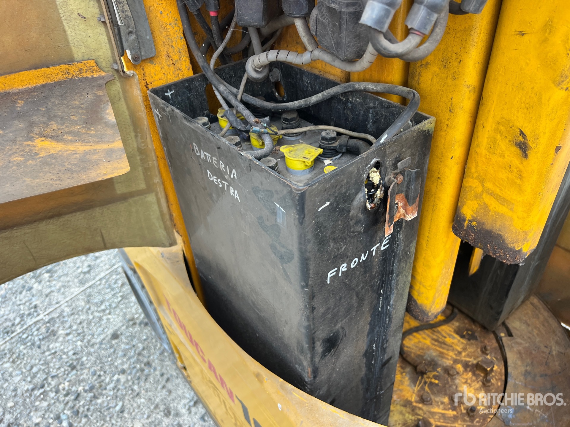 2001 Grove TOUCAN 1010
