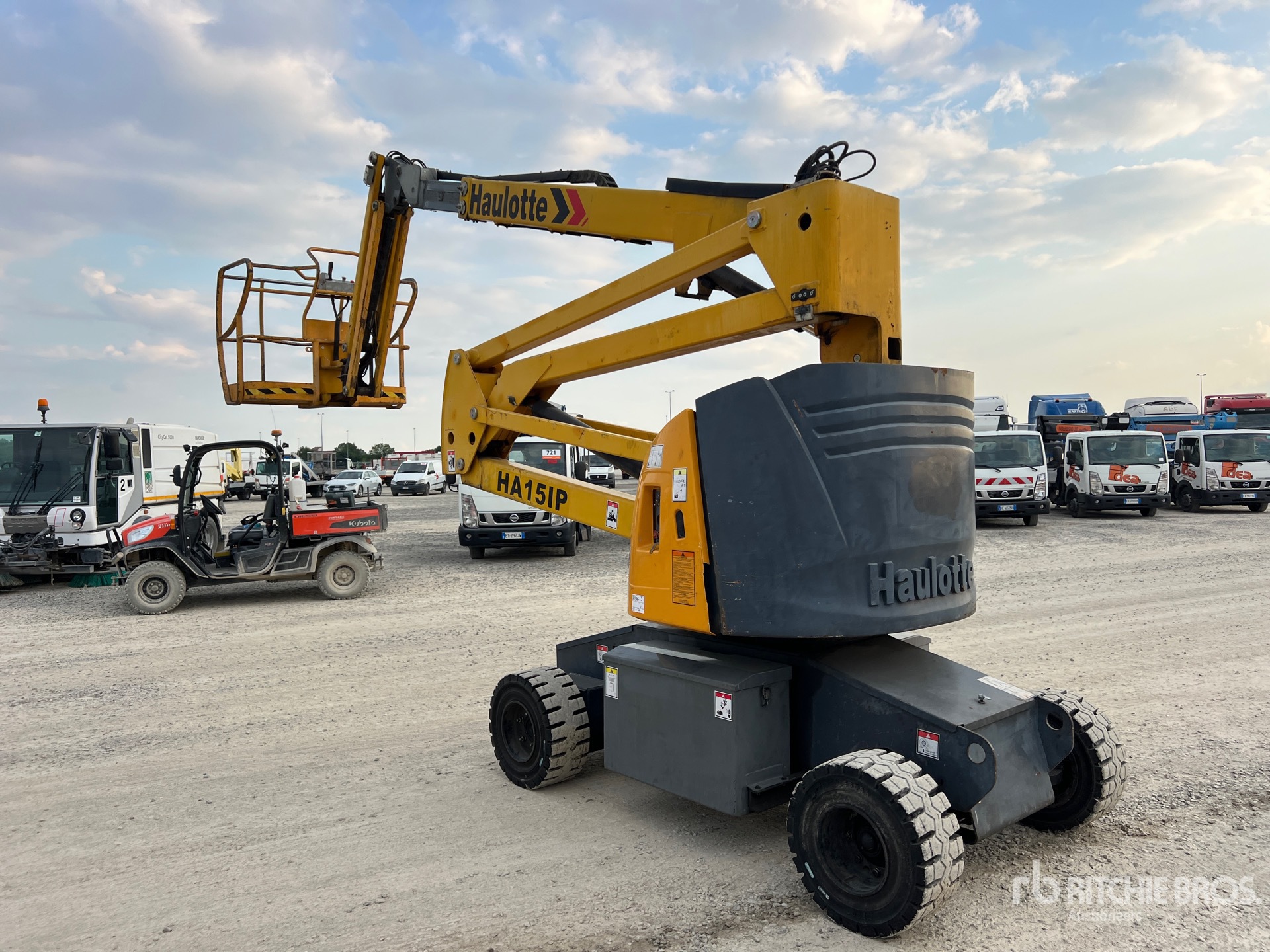 2007 Haulotte H15IP