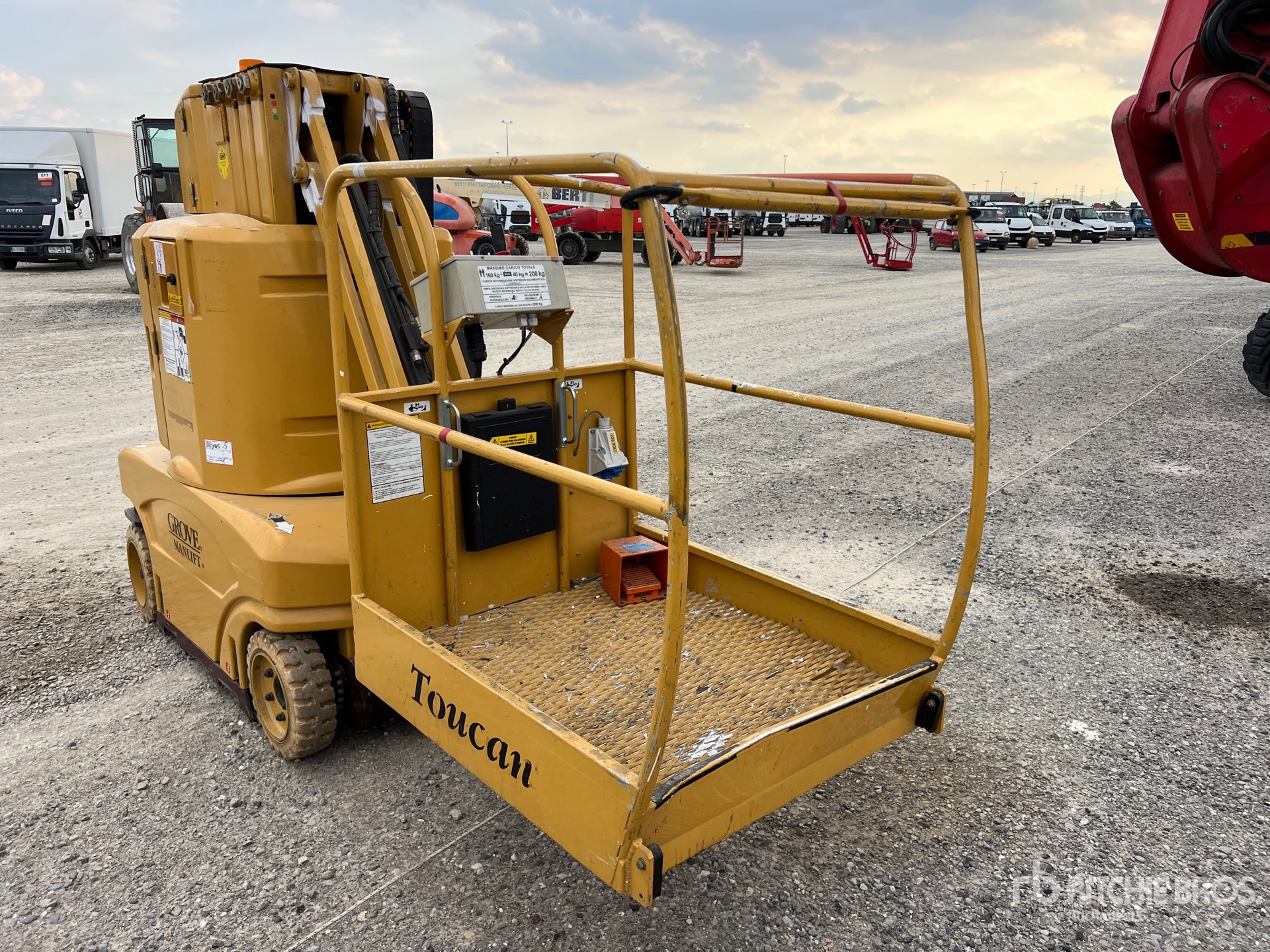 1999 JLG TOUCAN 1010