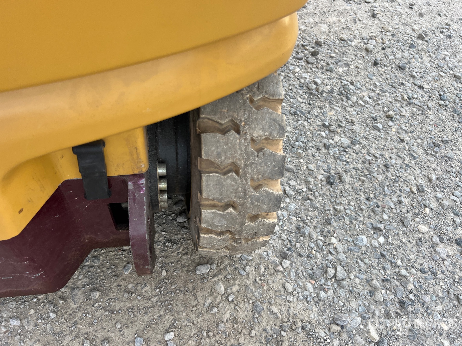 1999 JLG TOUCAN 1010