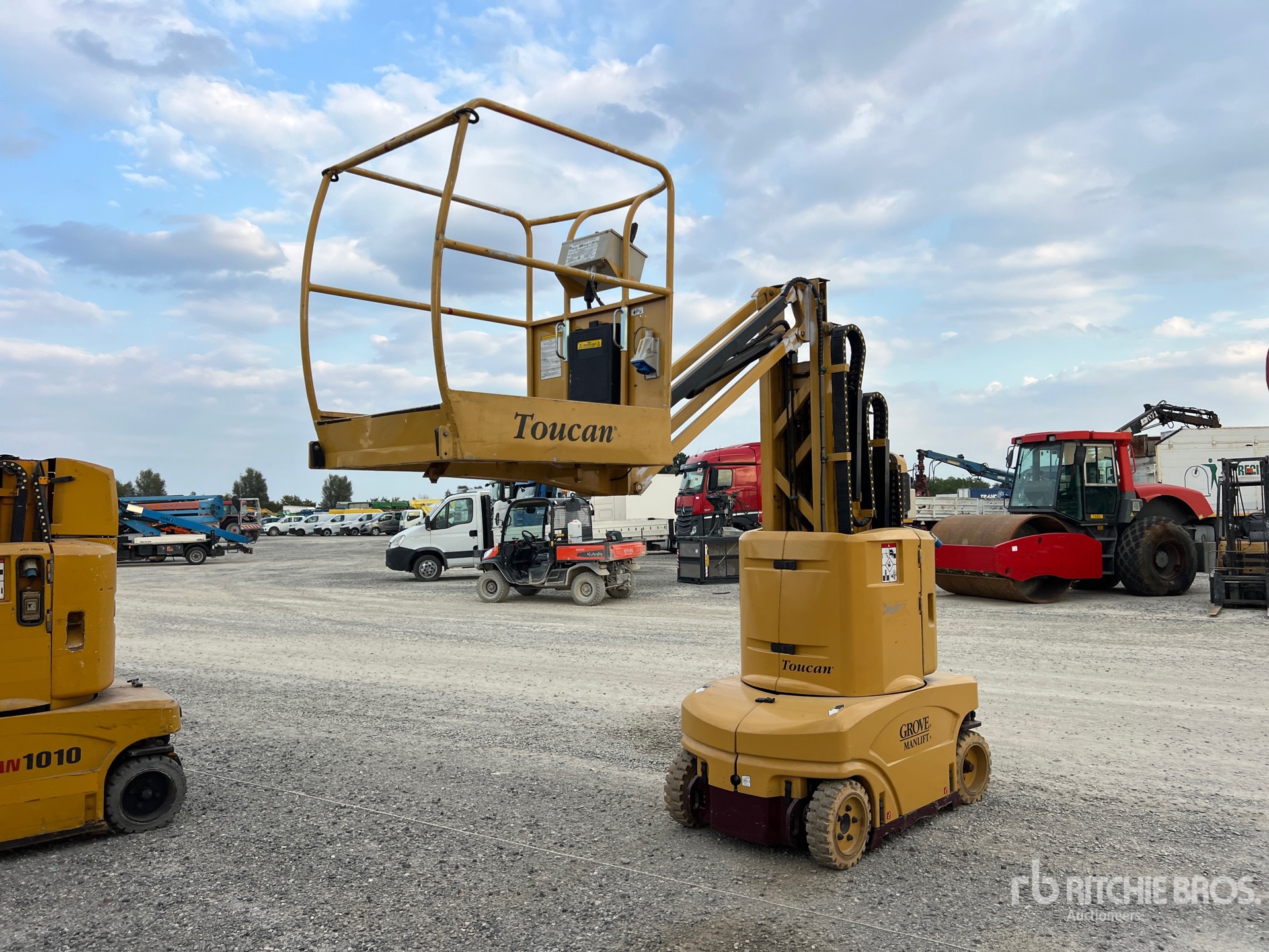 Photo of 1999 JLG TOUCAN 1010