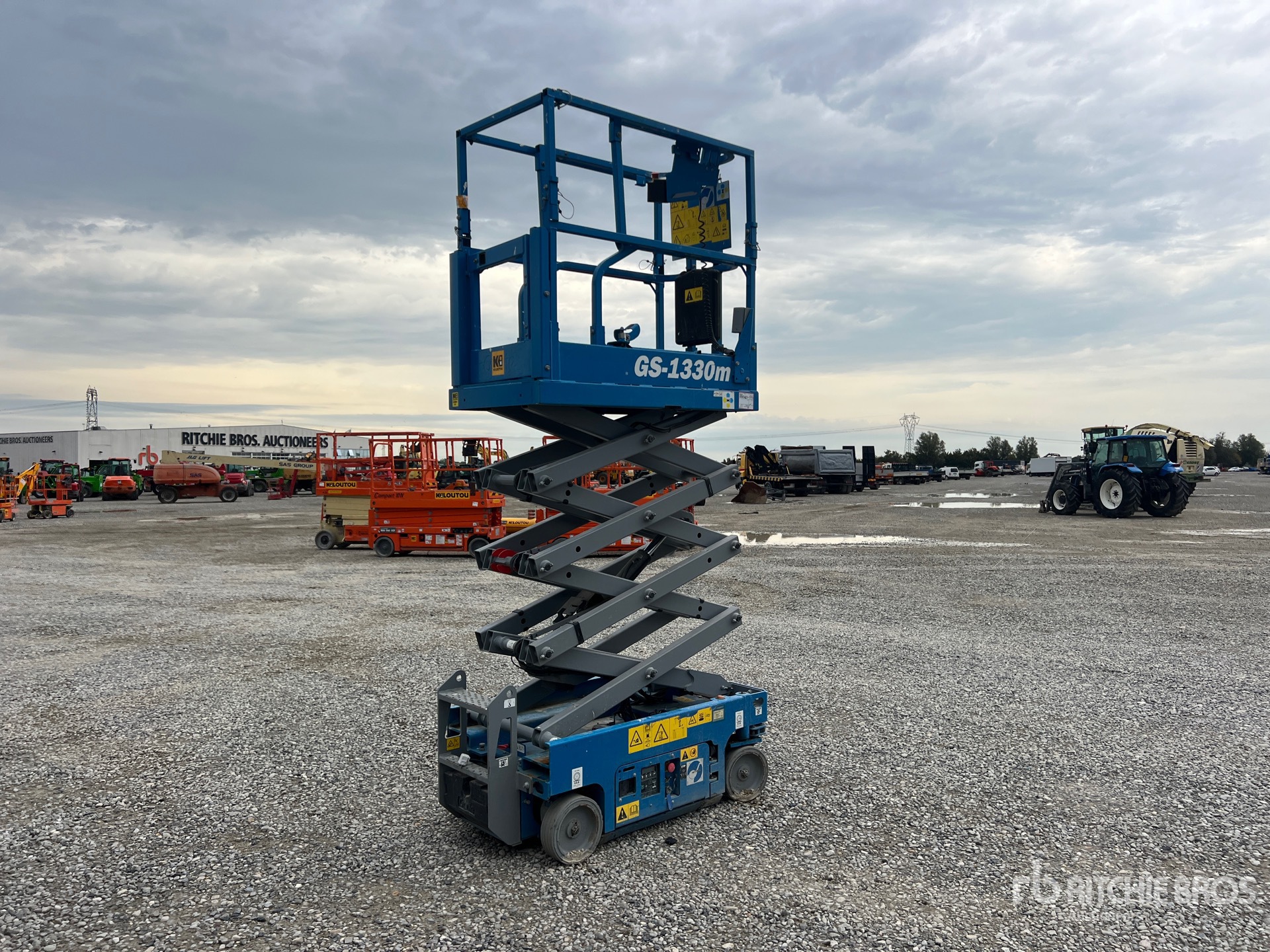 2020 Genie GS-1330