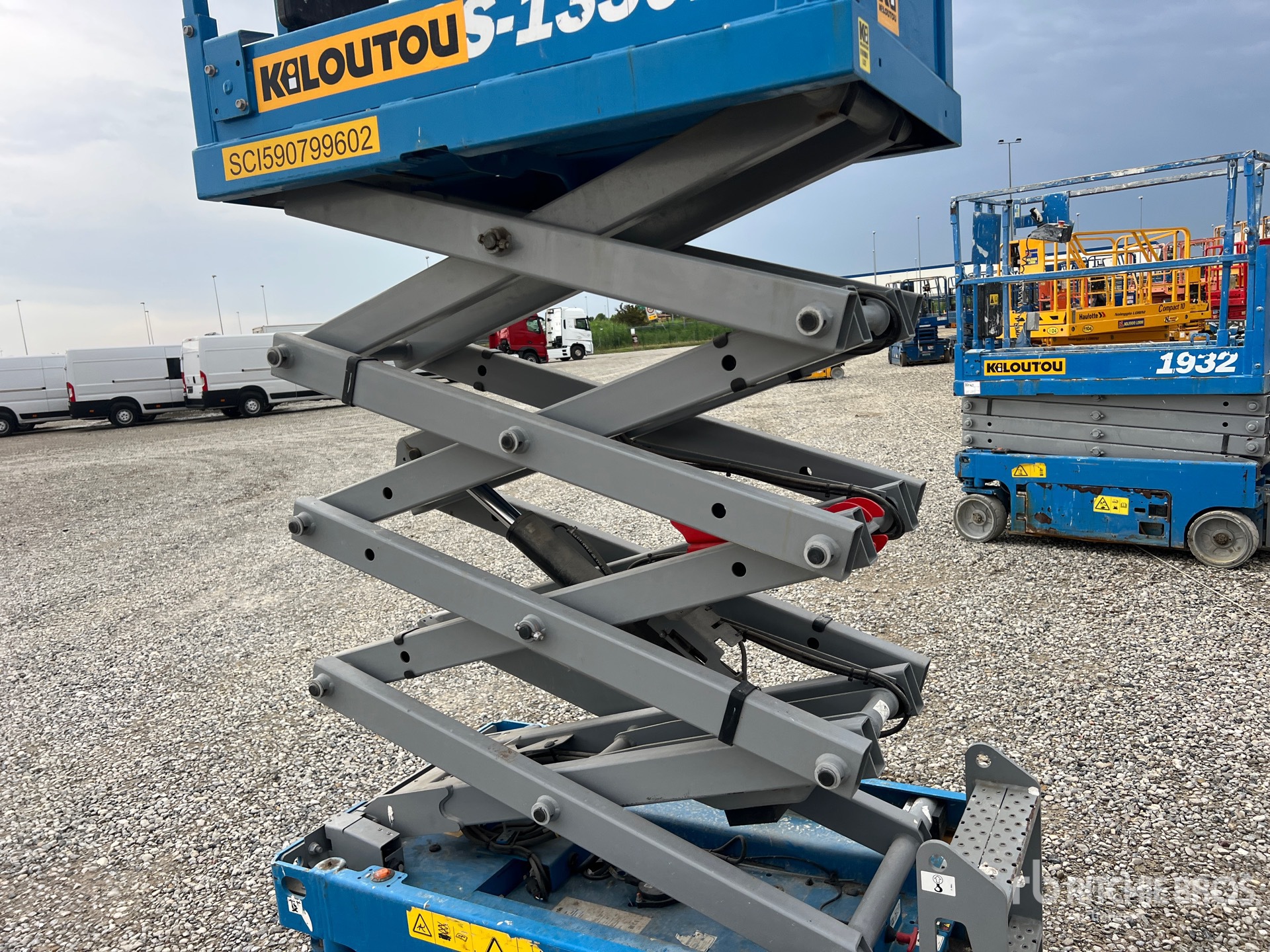 2020 Genie GS-1330