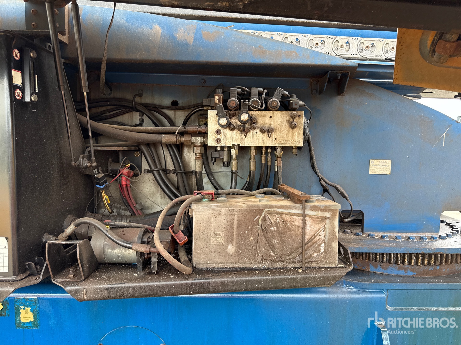 2007 JLG 1350SJP