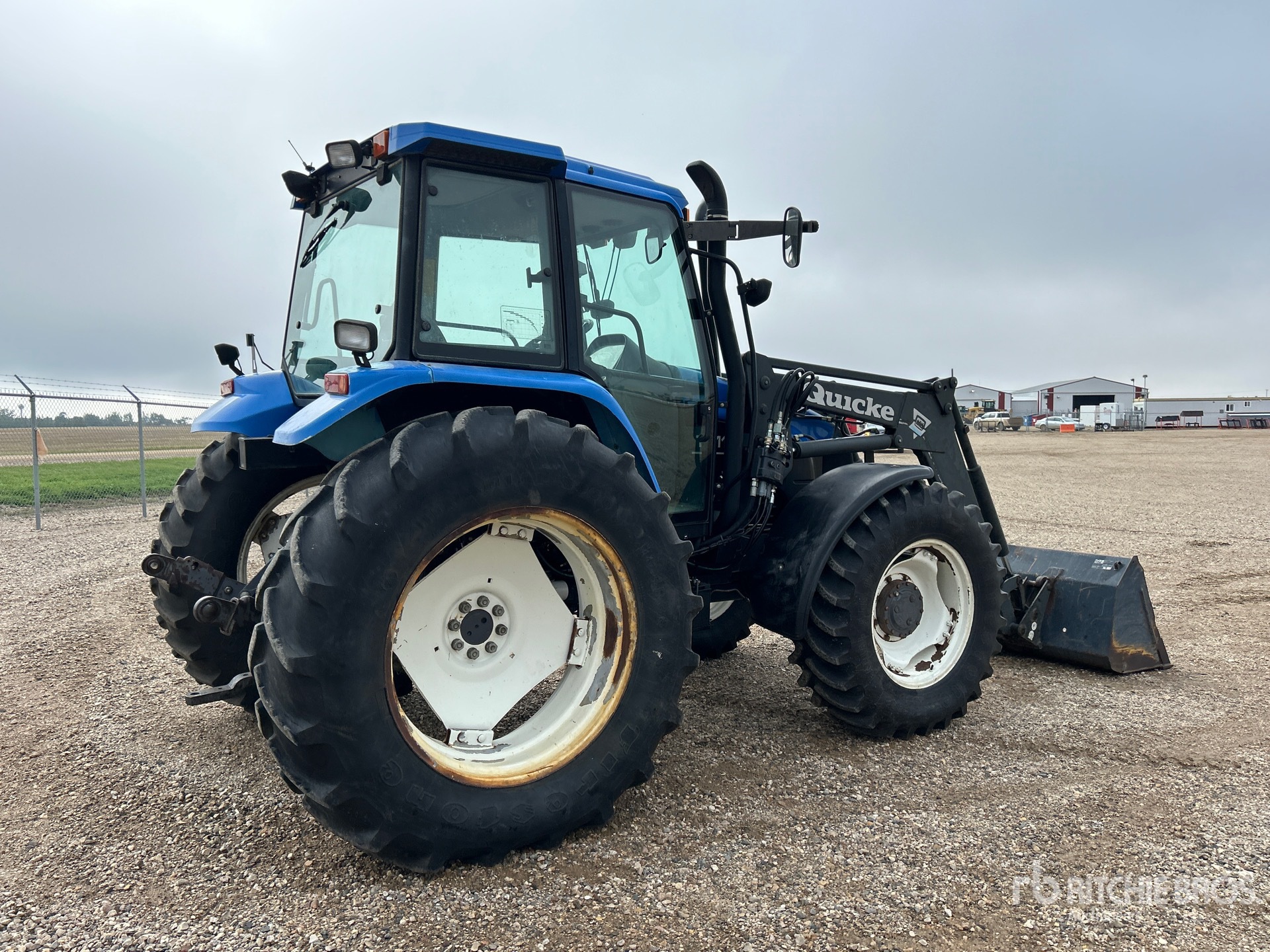 2001 New Holland TS110