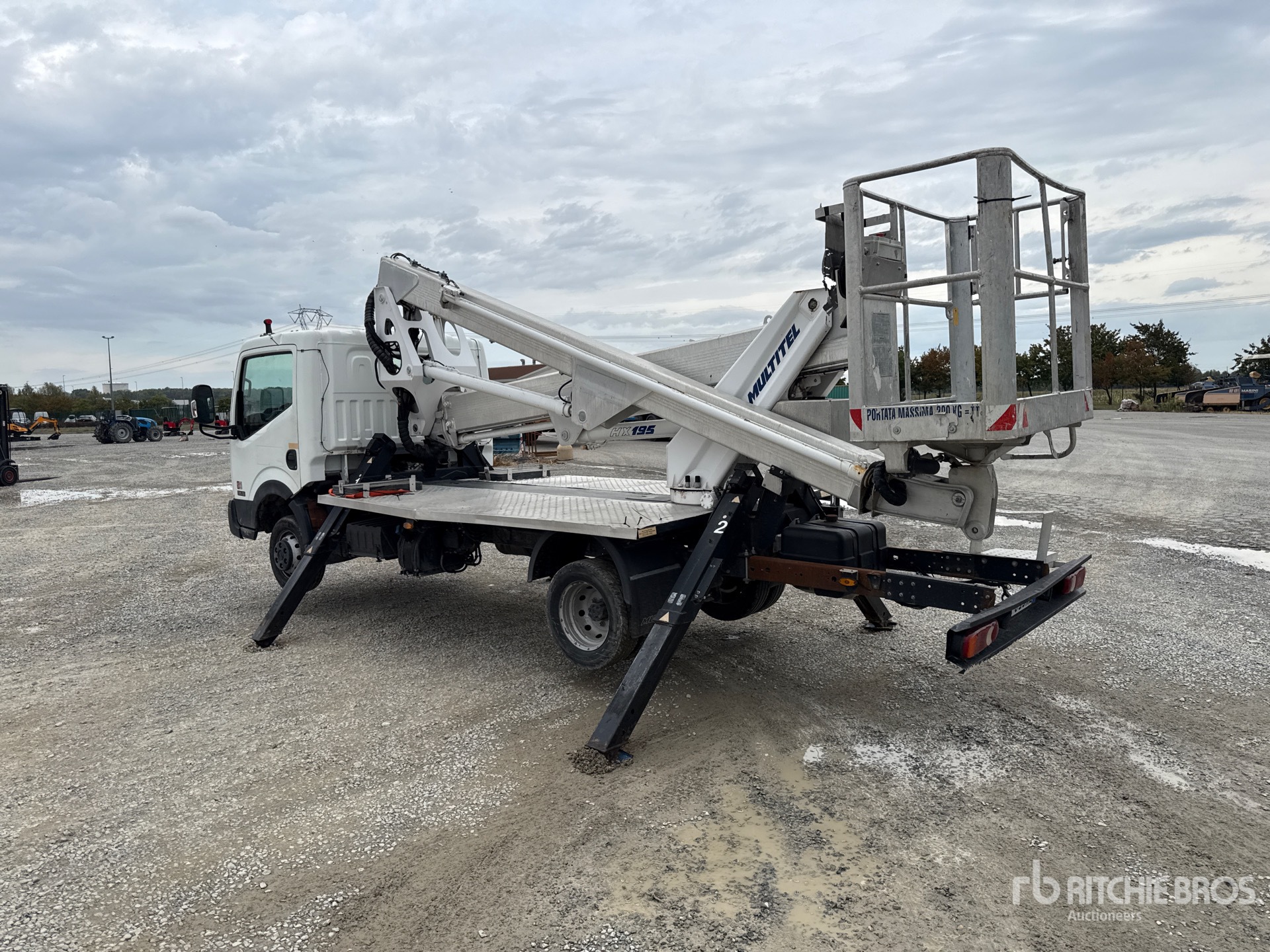 Nissan CABSTAR 35.13