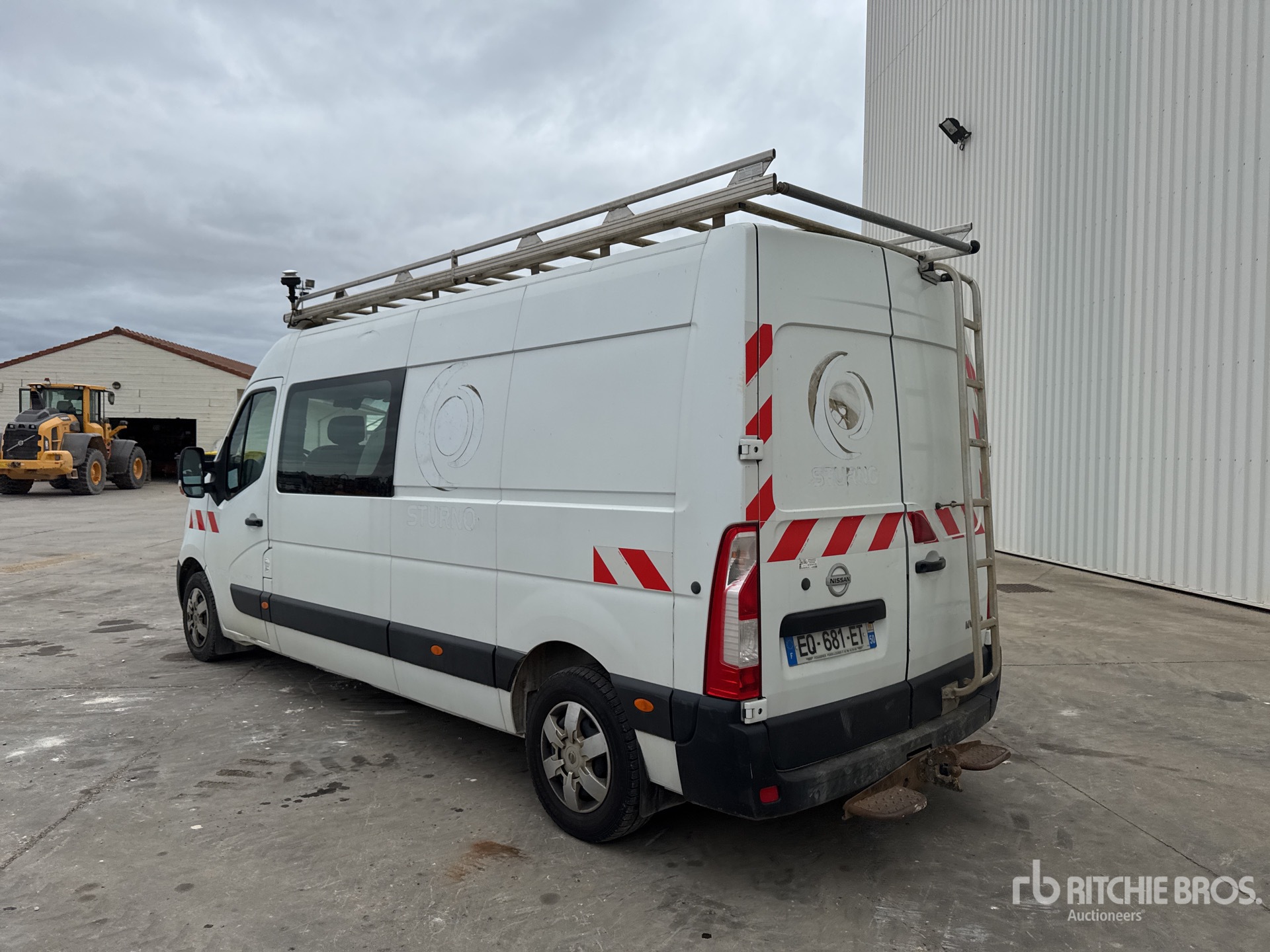 2017 Nissan NV400