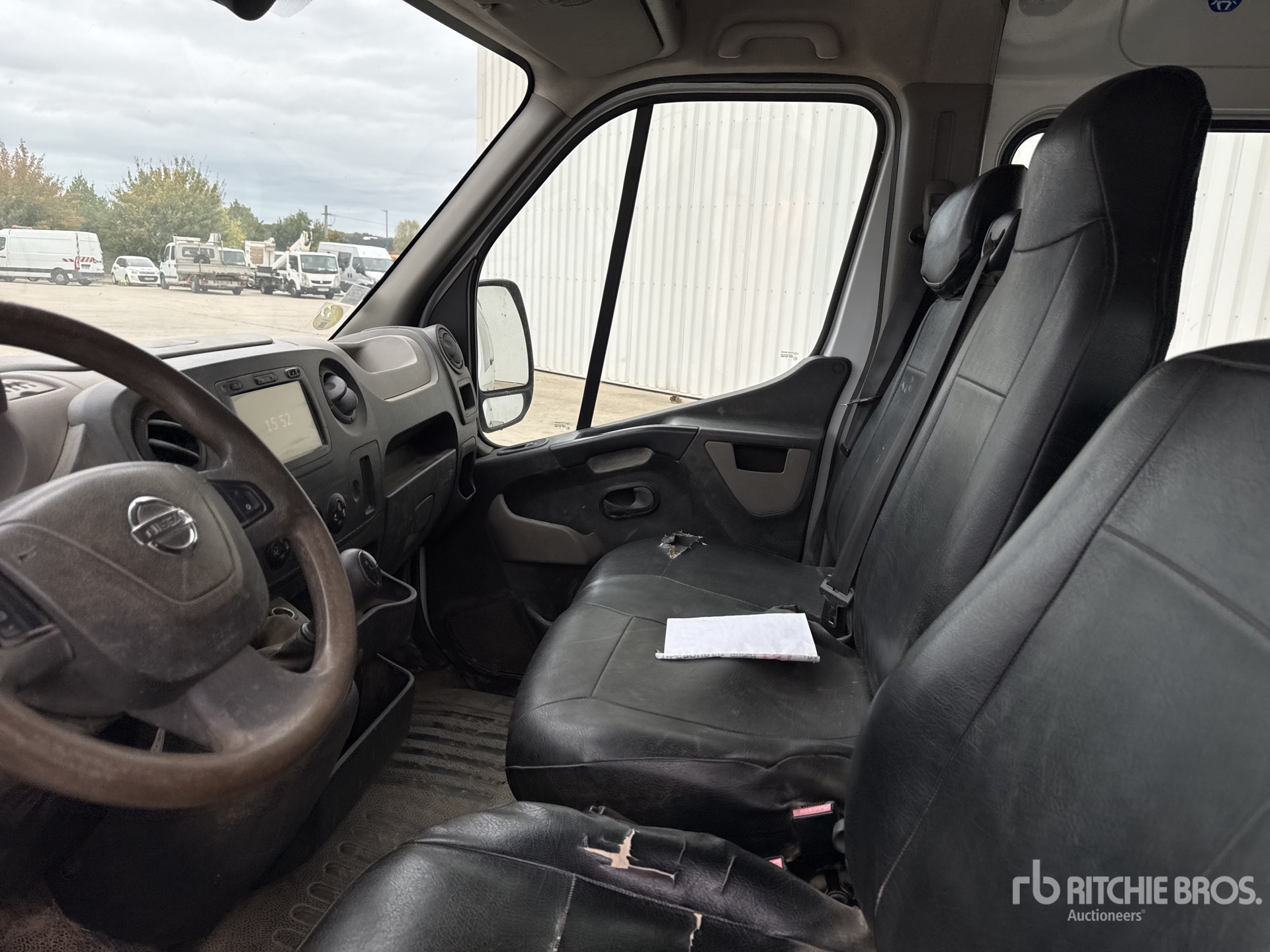 2017 Nissan NV400