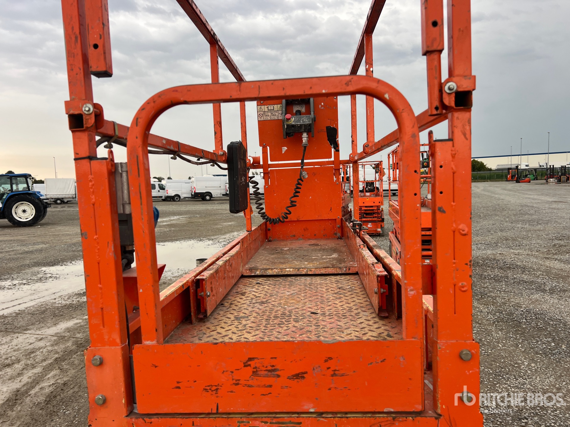 2015 JLG 2632ES