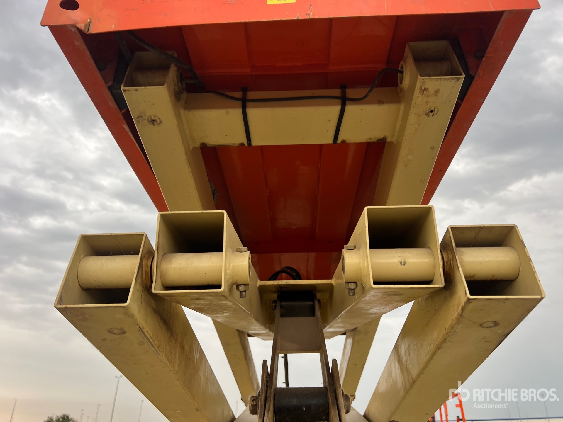2015 JLG 2632ES