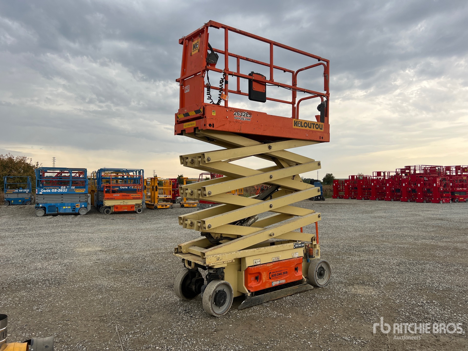 2015 JLG 2632ES