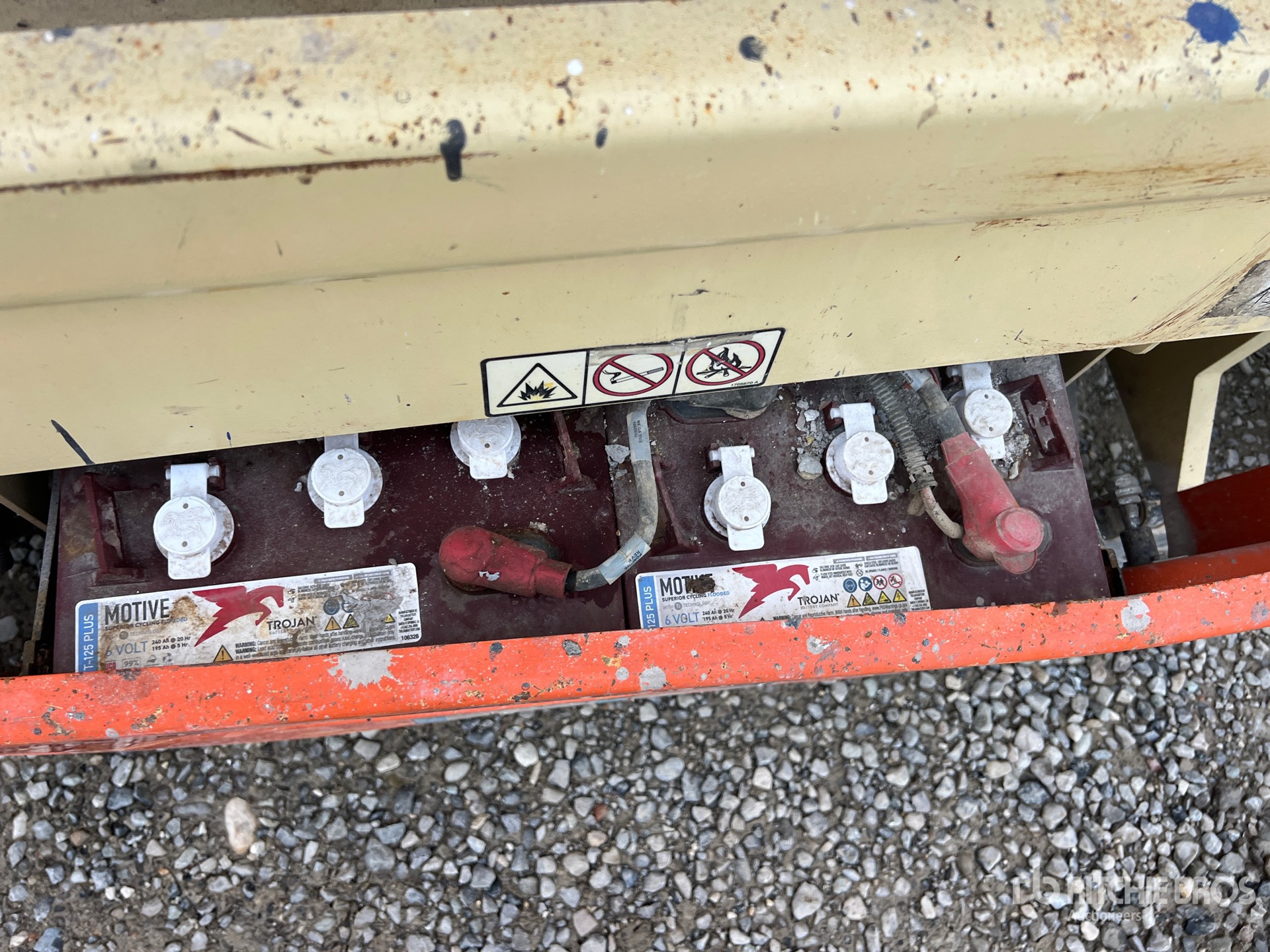 2015 JLG 2632ES
