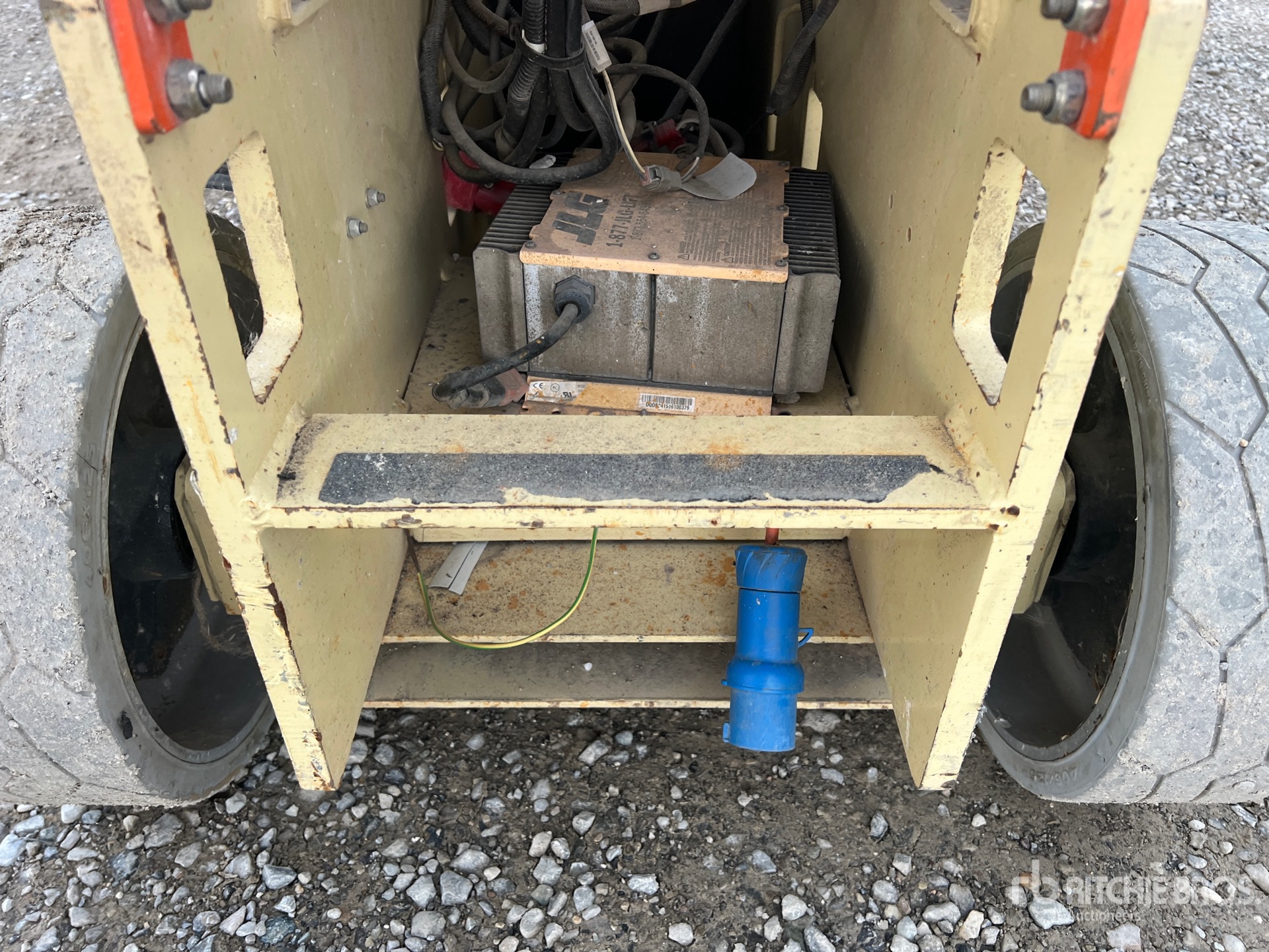 2015 JLG 2632ES