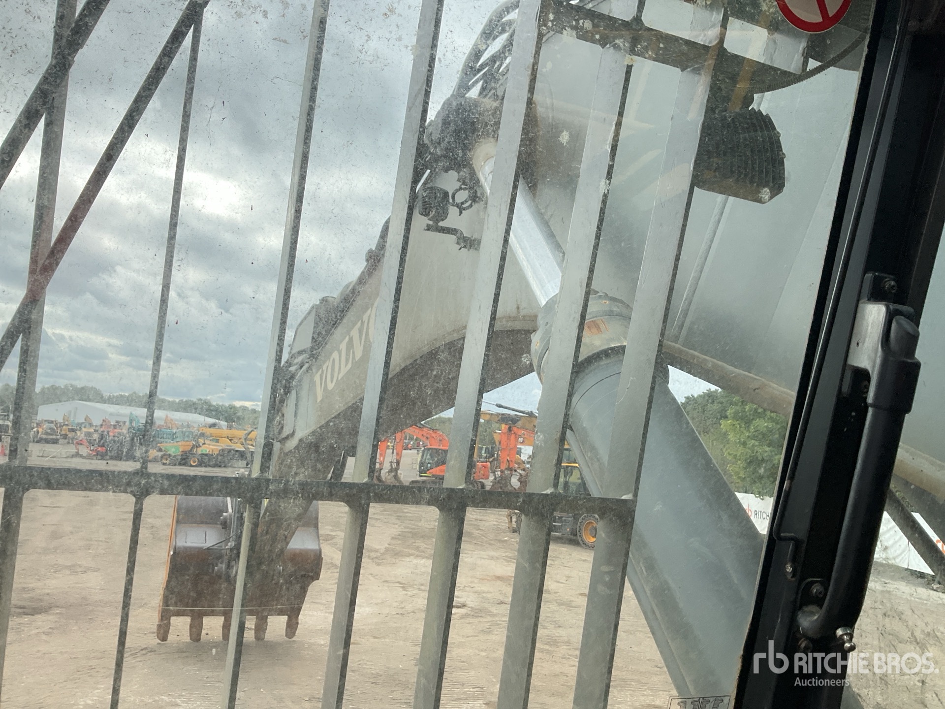 2013 Volvo EC480DL