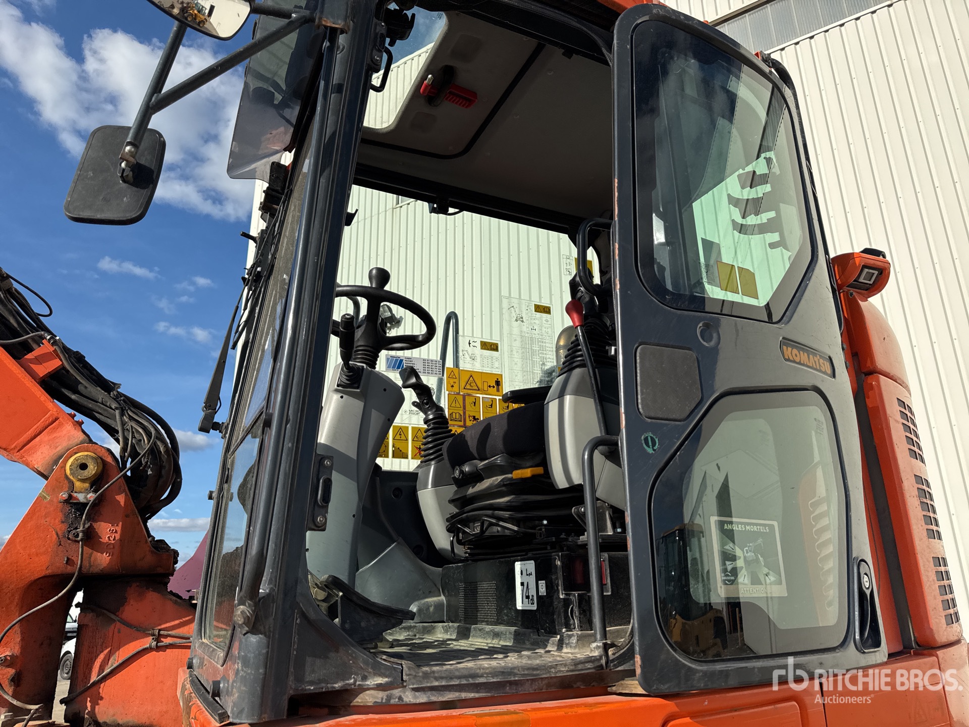 2018 Komatsu PW118MR-11