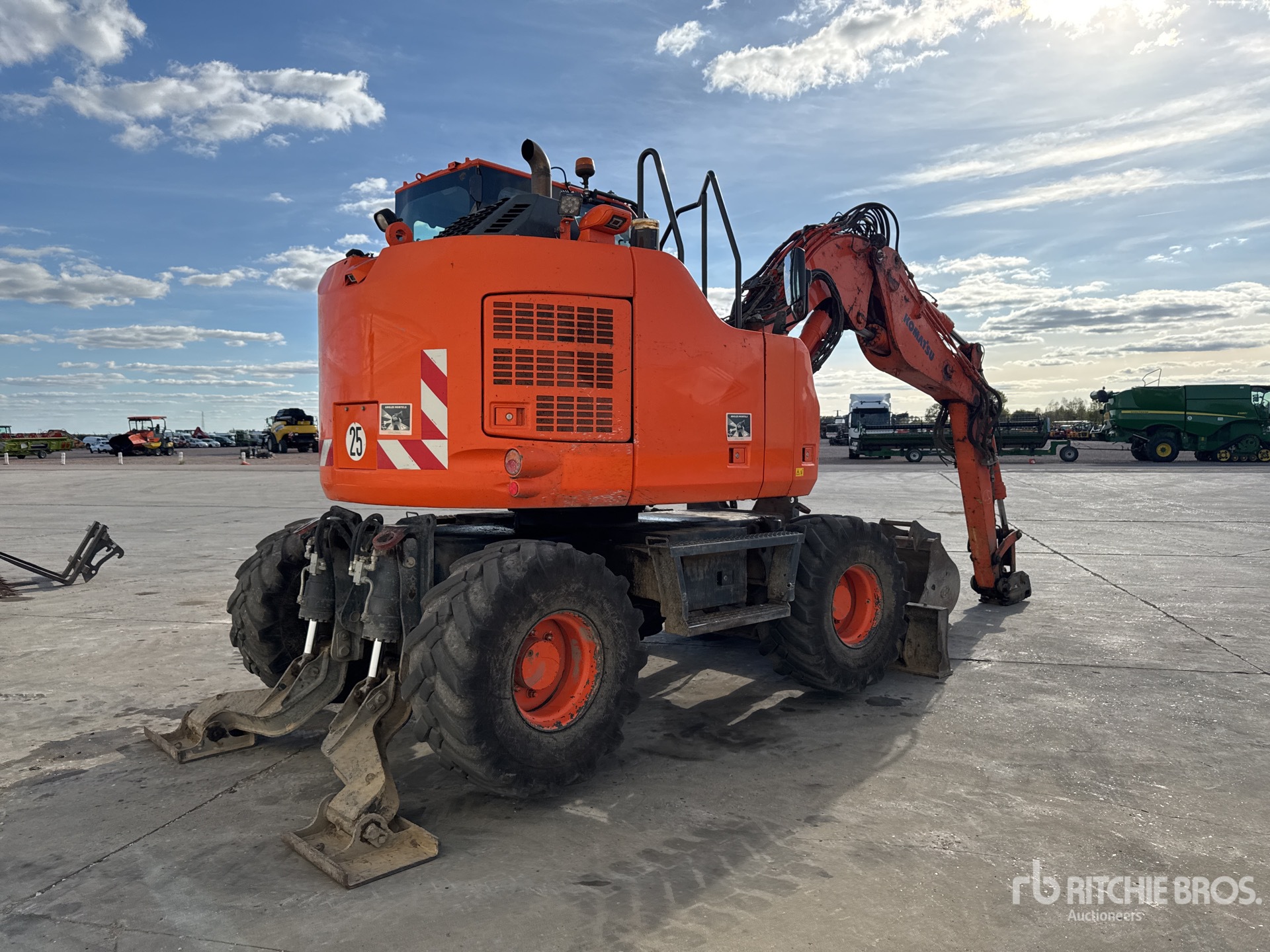2018 Komatsu PW118MR-11