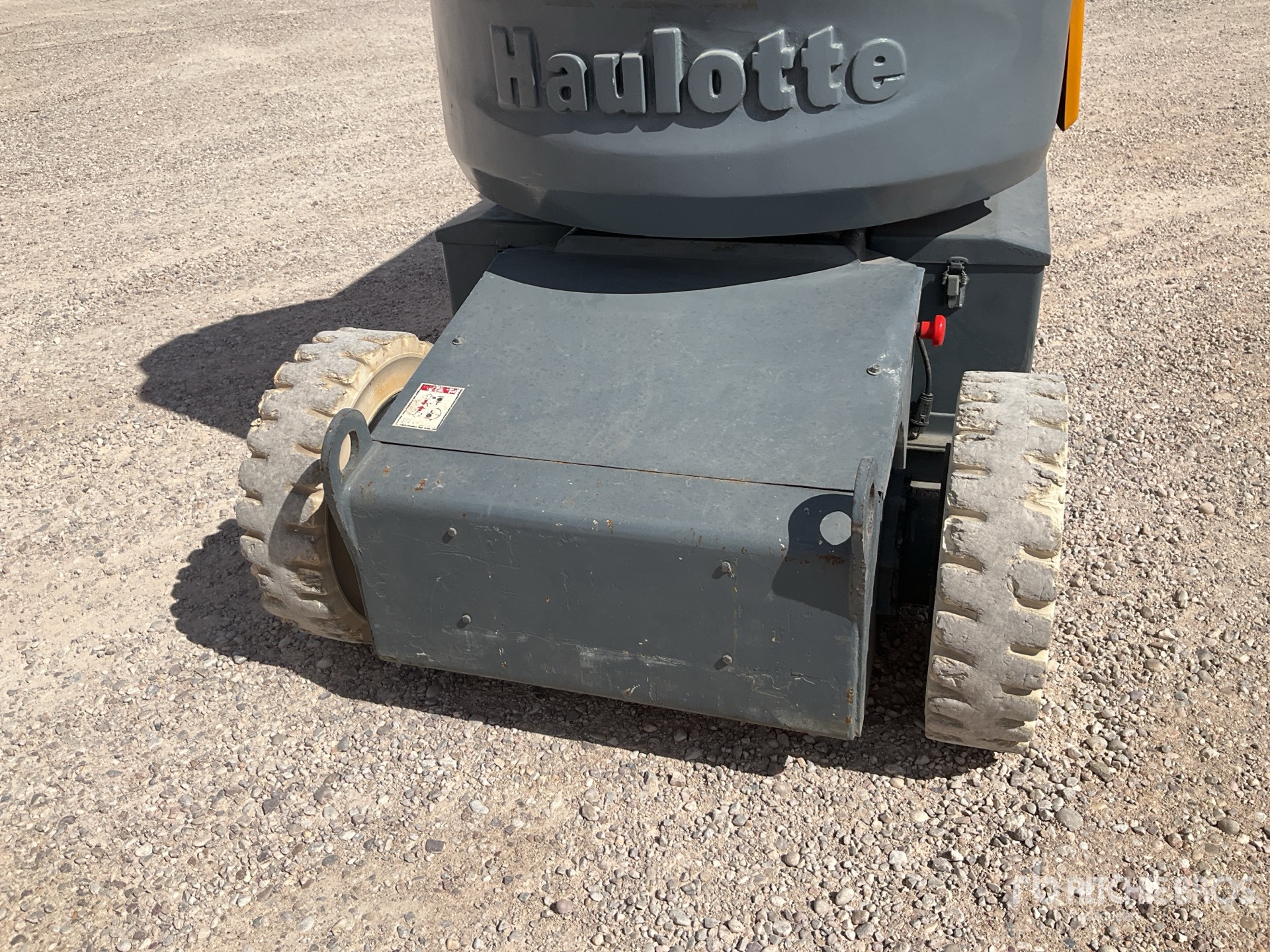 2006 Haulotte HA12IP