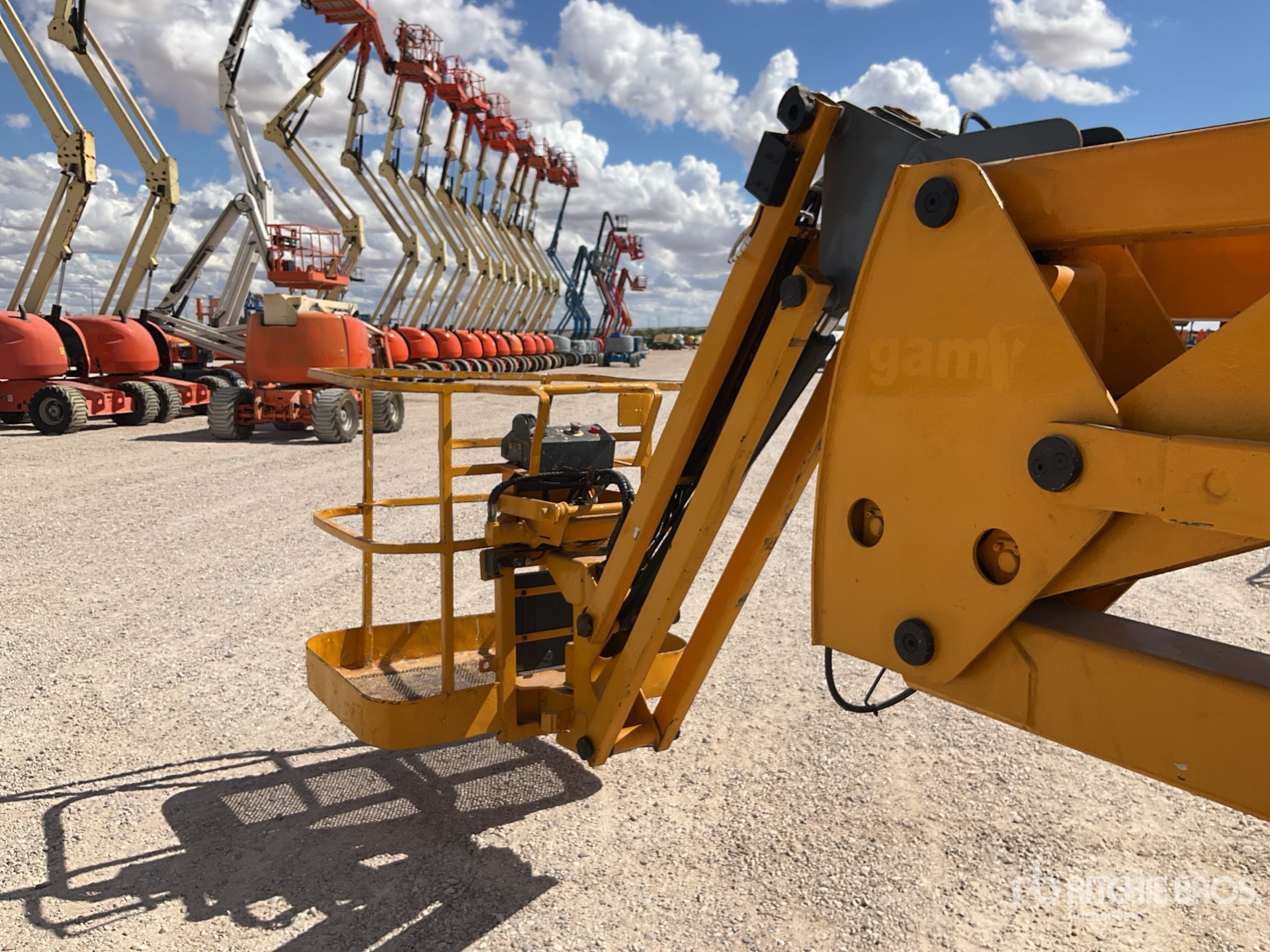 2006 Haulotte HA12IP