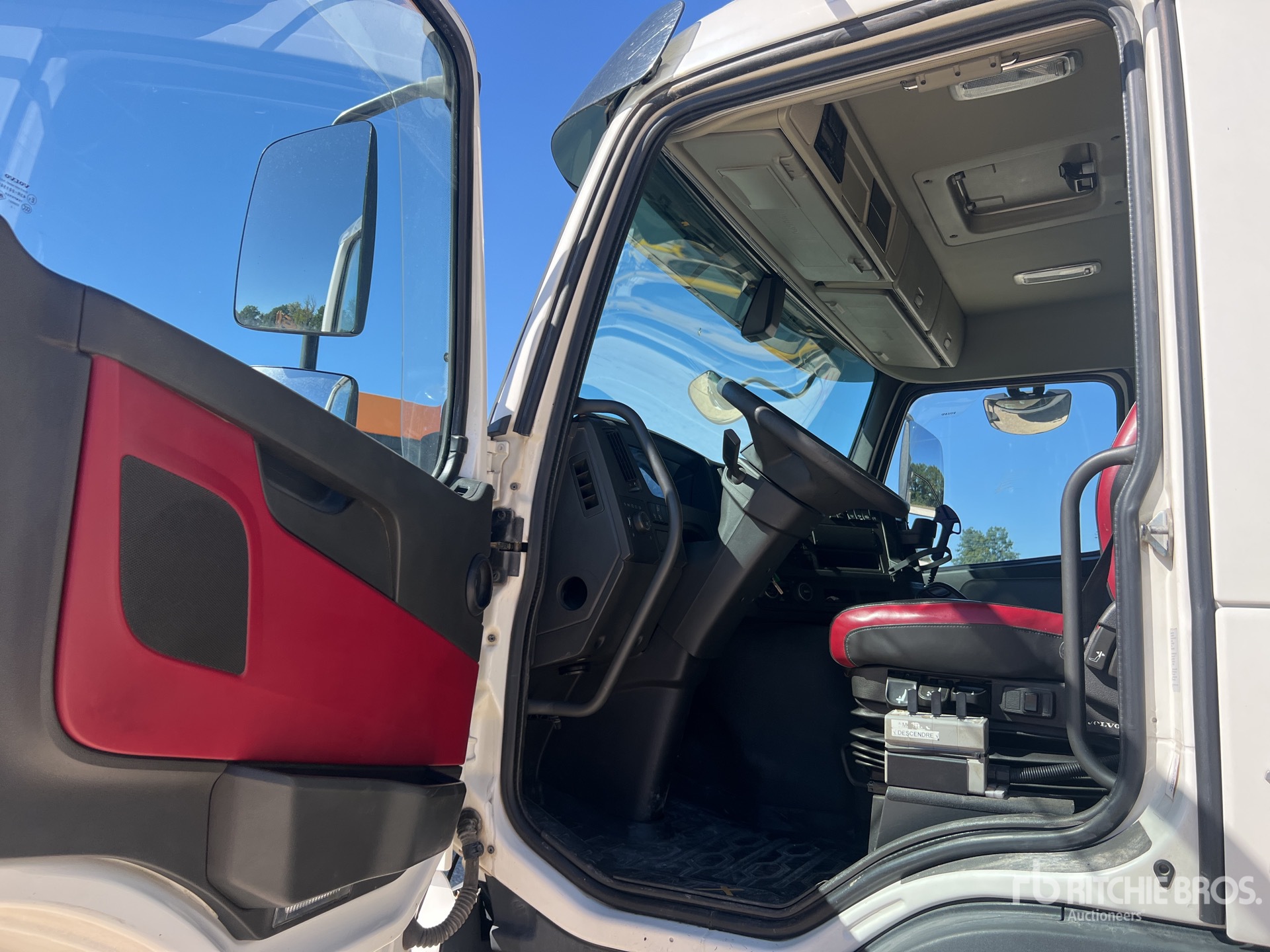 2021 Volvo FMX460