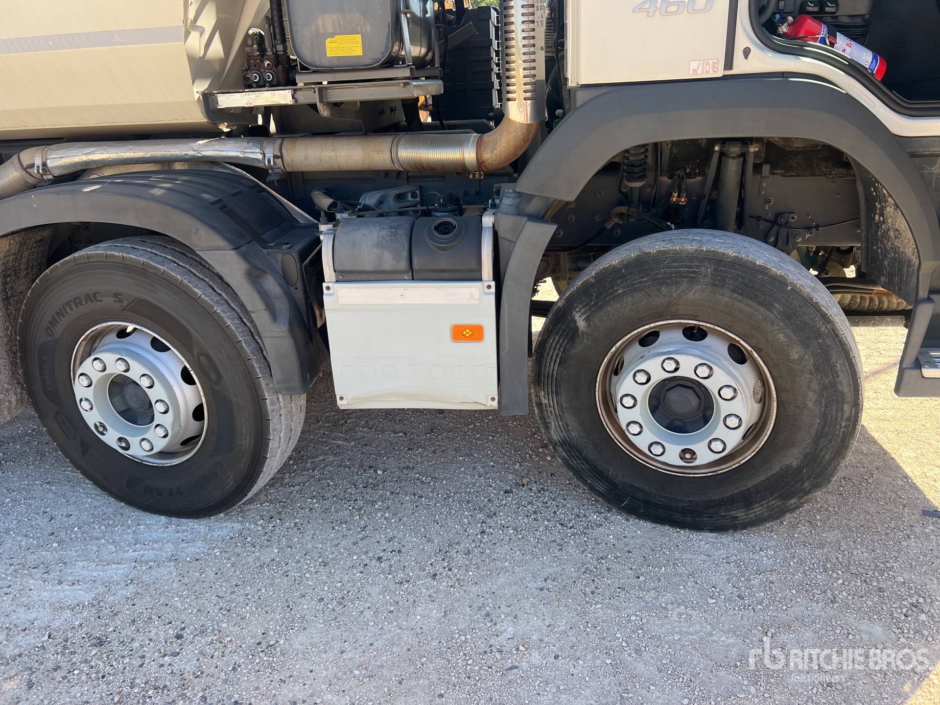 2021 Volvo FMX460