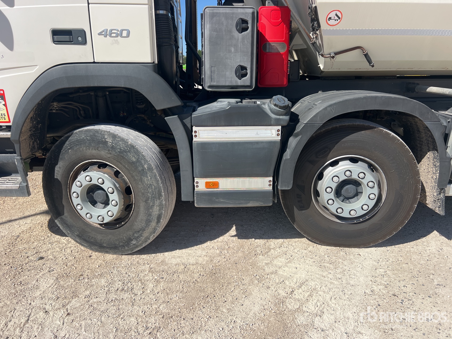 2021 Volvo FMX460