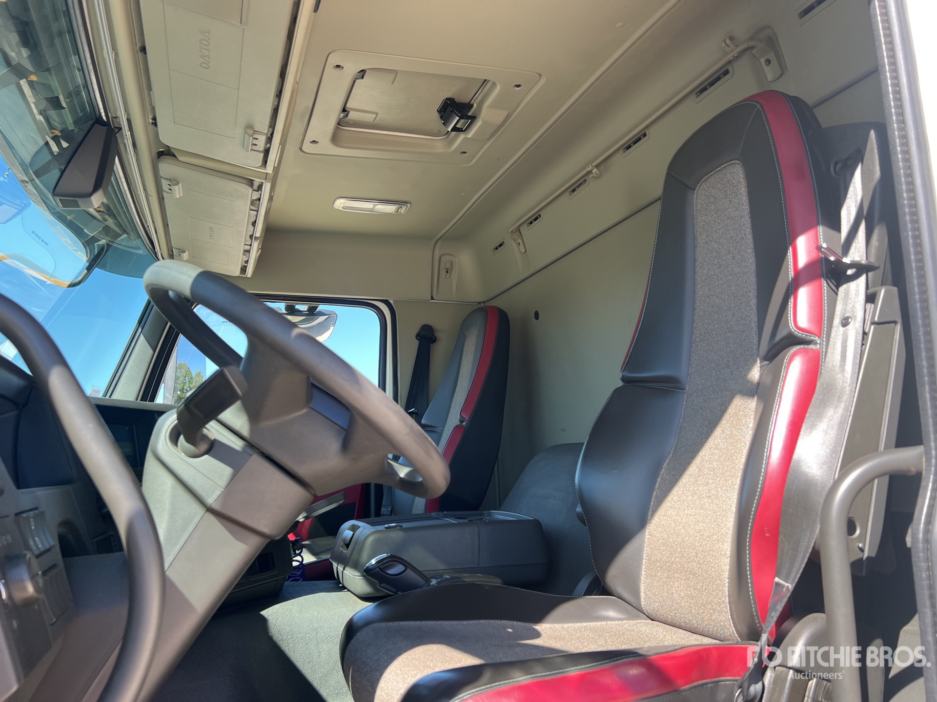 2021 Volvo FMX460