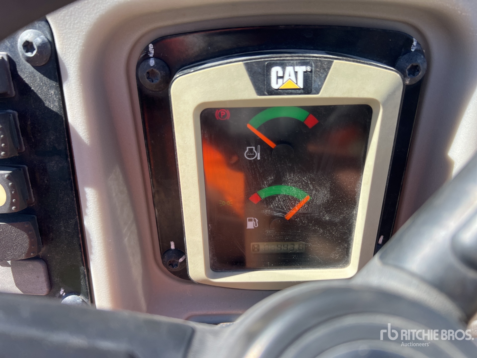 2020 Caterpillar CB2.7