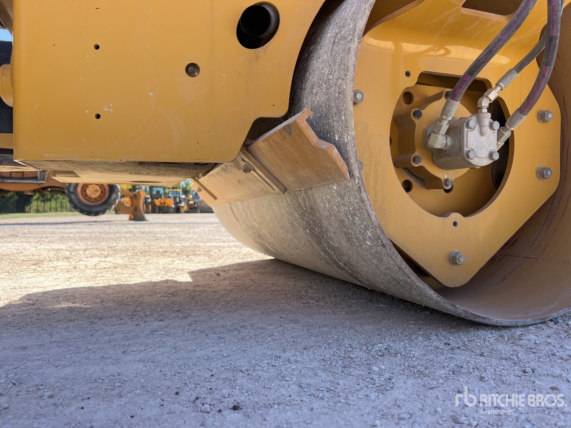 2020 Caterpillar CB2.7