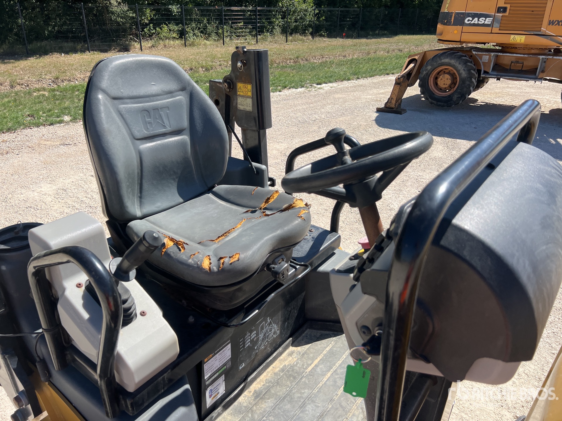 2020 Caterpillar CB2.7