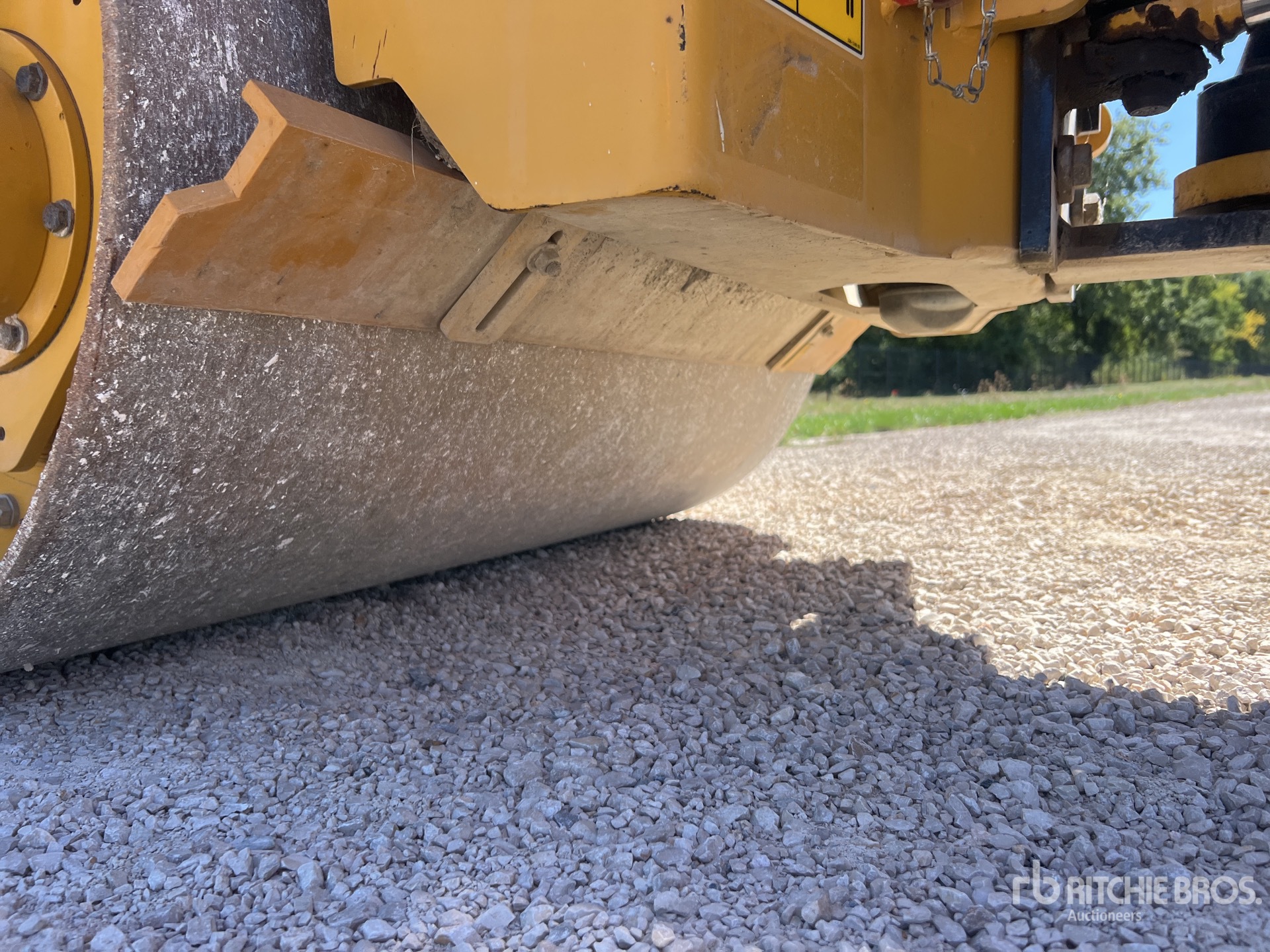2020 Caterpillar CB2.7