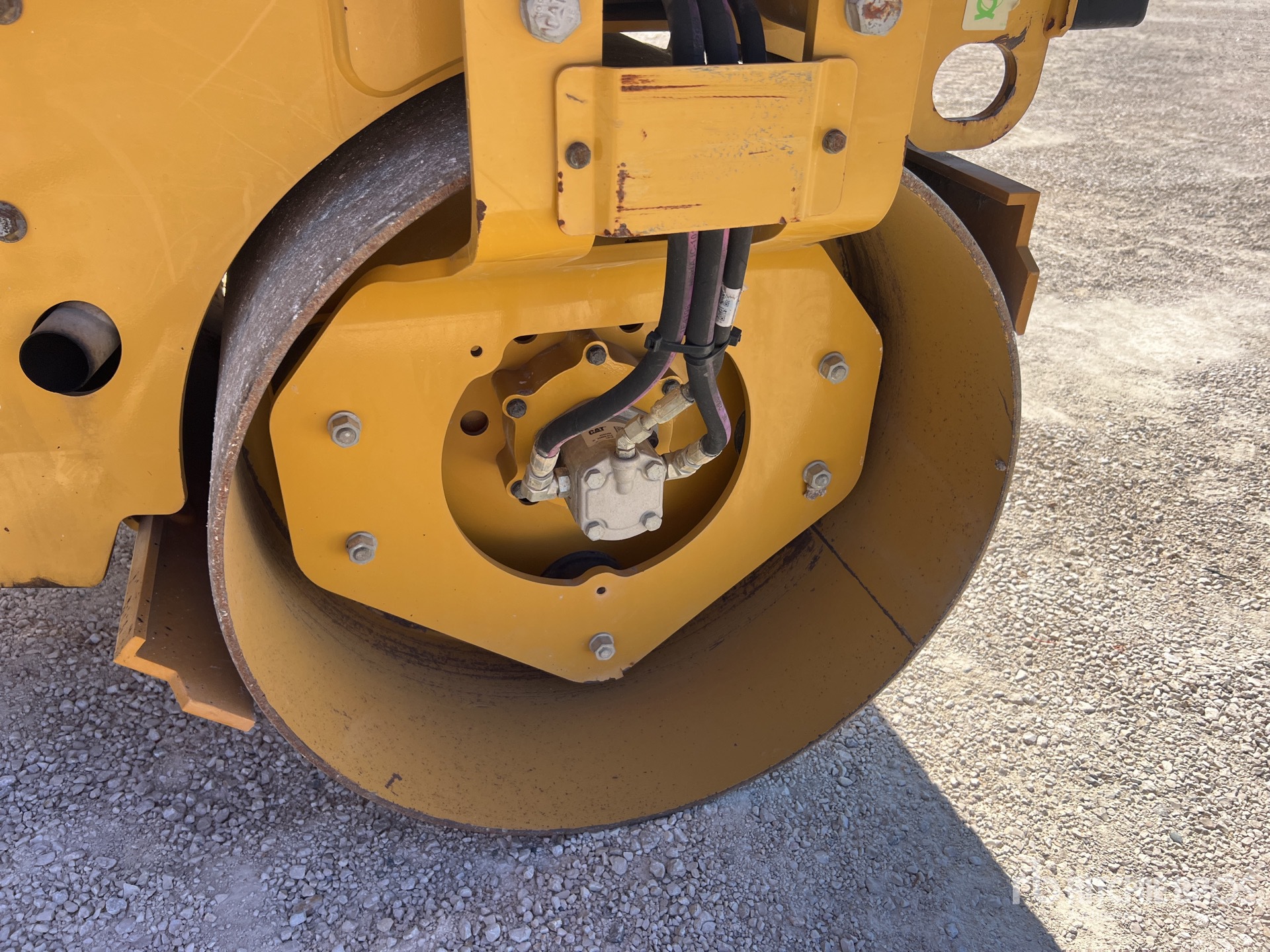 2020 Caterpillar CB2.7